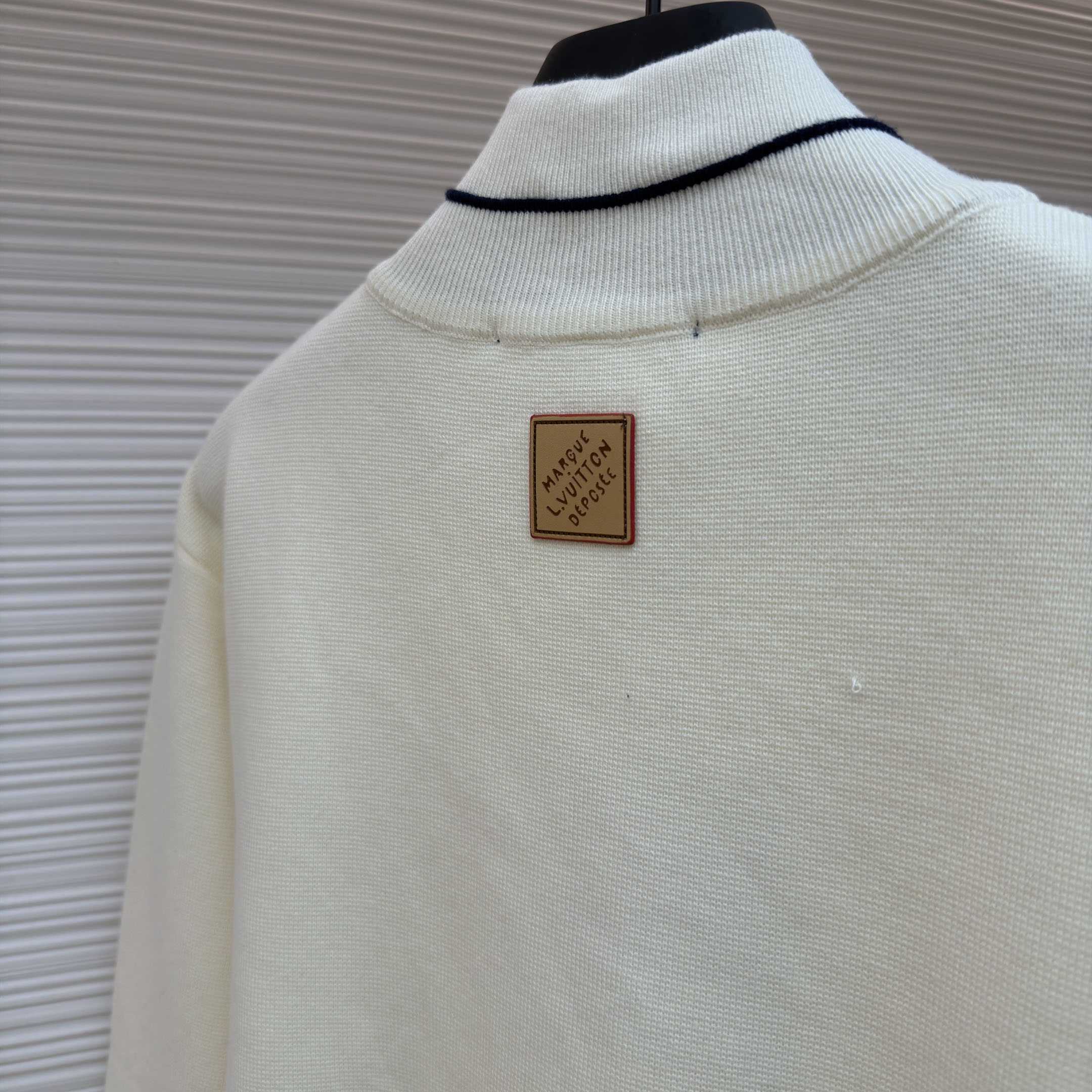 Louis Vuitton Hybrid Knit Track Top 1AK6YF - DesignerGu