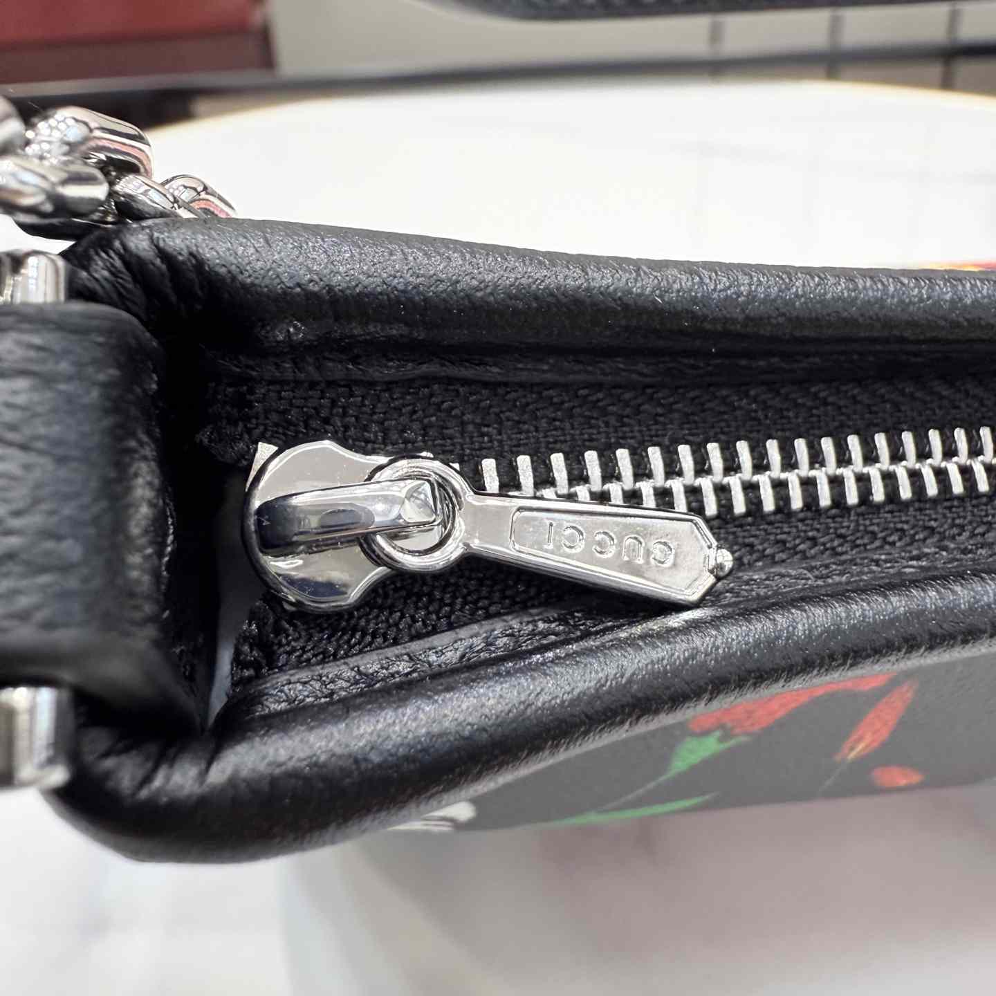Gucci Gossip Small Shoulder Bag 875847 - DesignerGu