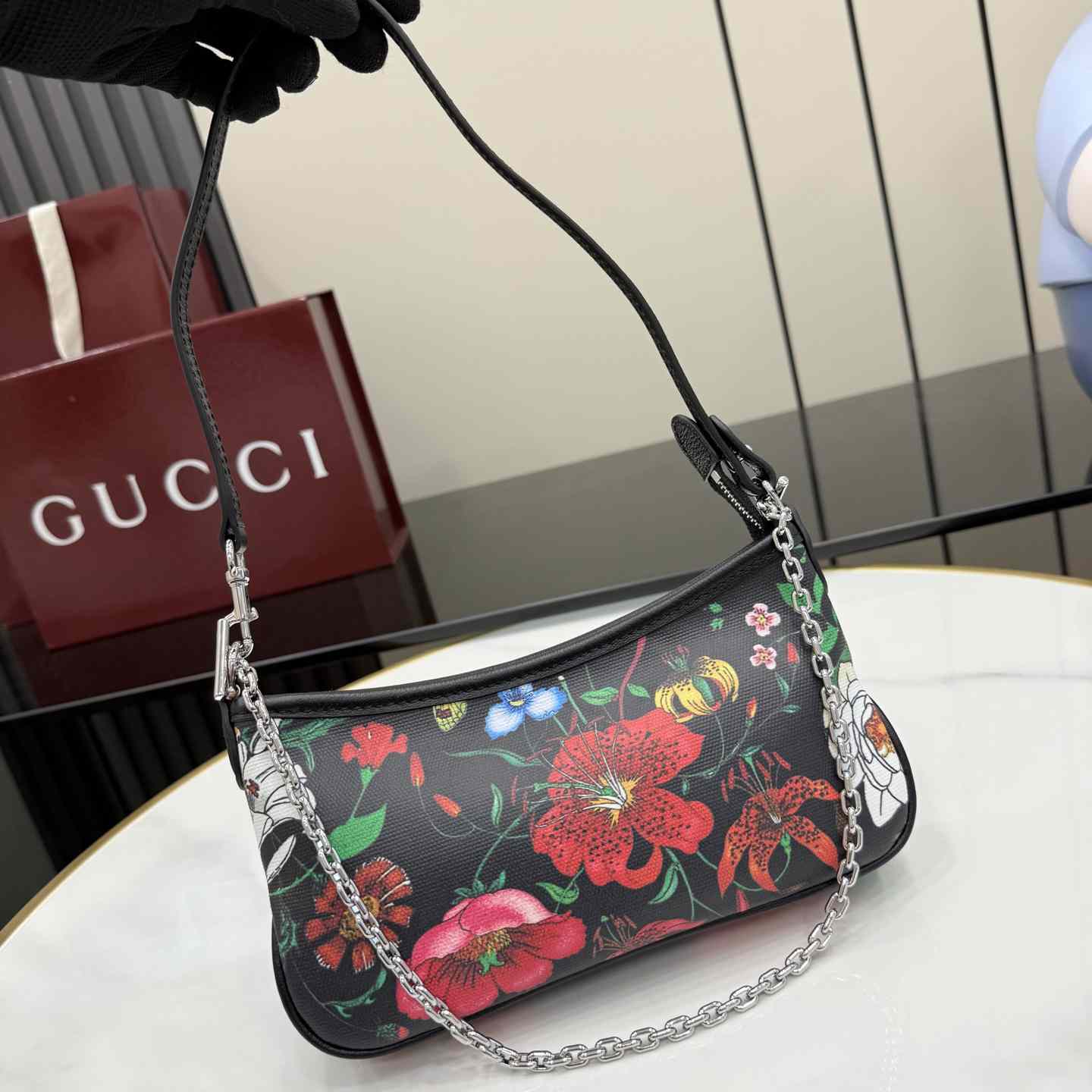 Gucci Gossip Small Shoulder Bag 875847 - DesignerGu