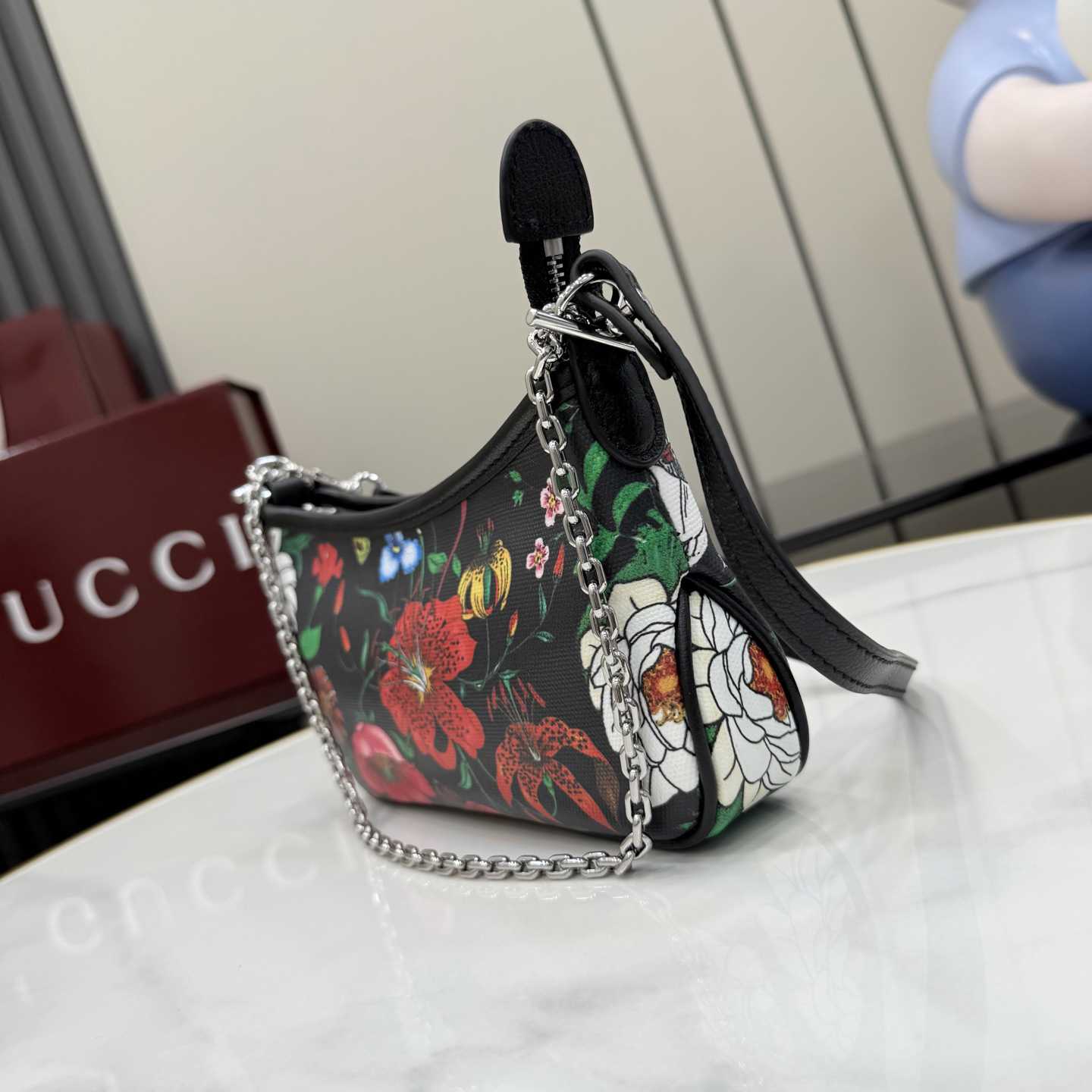 Gucci Gossip Small Shoulder Bag 875847 - DesignerGu