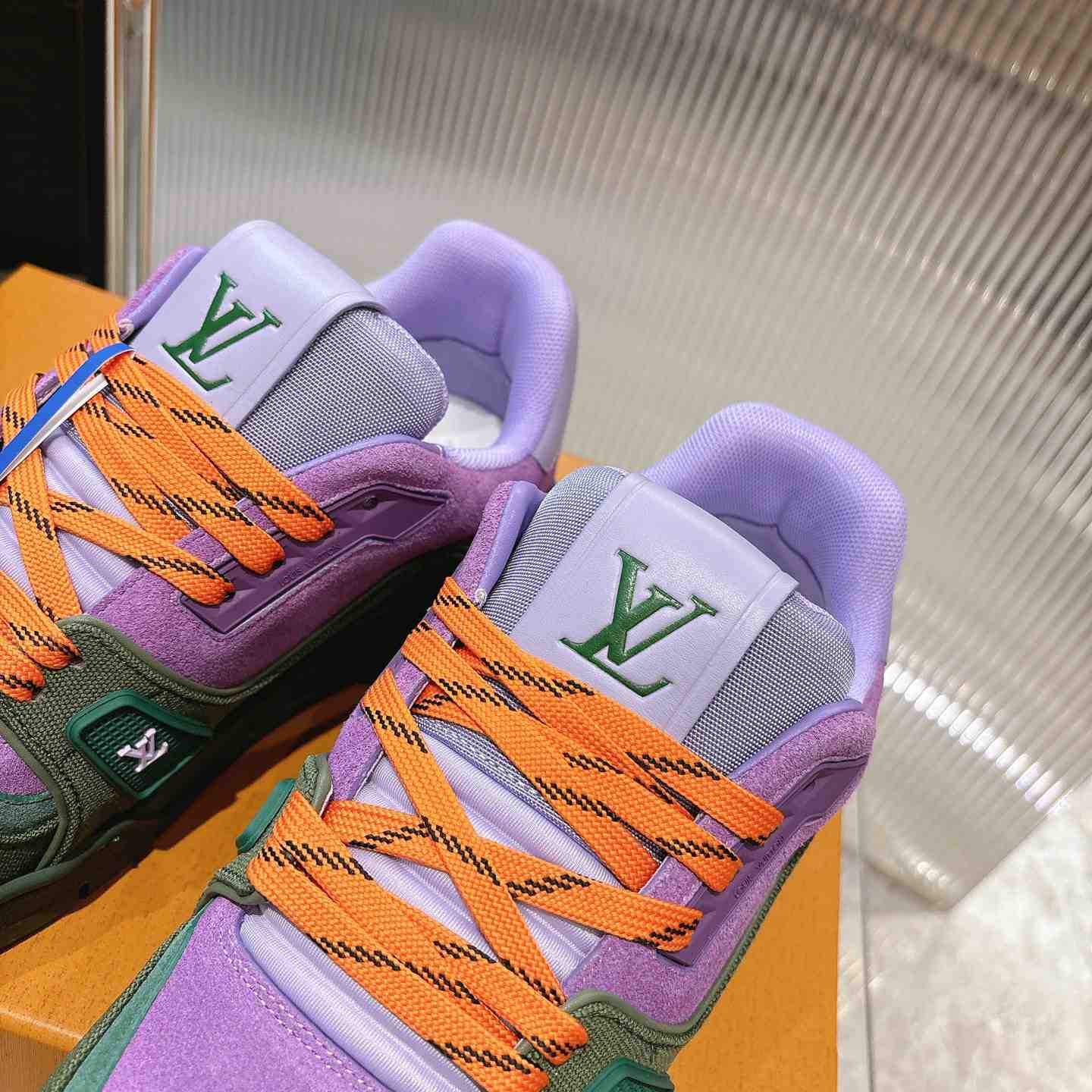 Louis Vuitton LV Trainer Sneaker 1AJ386 (upon uk size） - DesignerGu