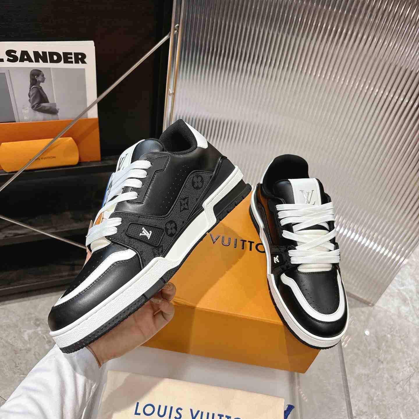 Louis Vuitton LV Trainer Sneaker 1AJ312 (upon uk size） - DesignerGu