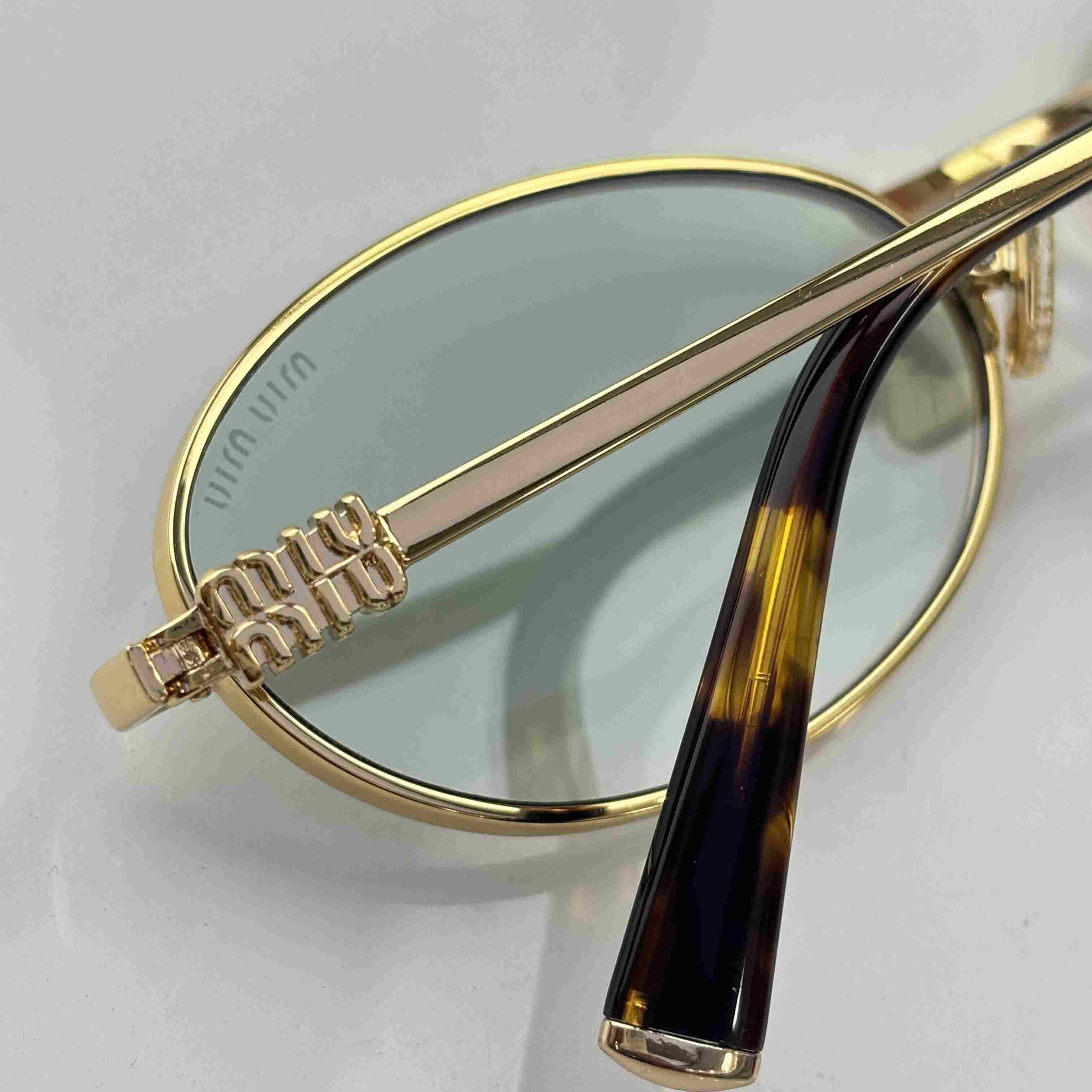 Miu Miu SMUA57S Sunglasses - DesignerGu