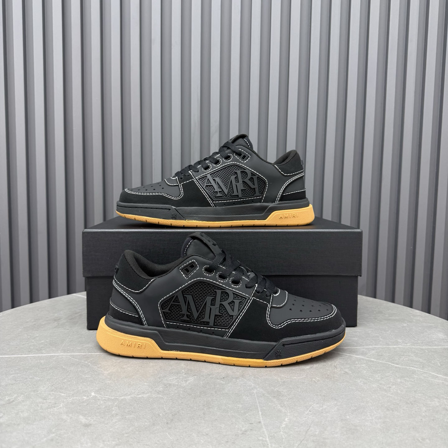 Amiri Logo Leather Low-Top Sneakers - DesignerGu