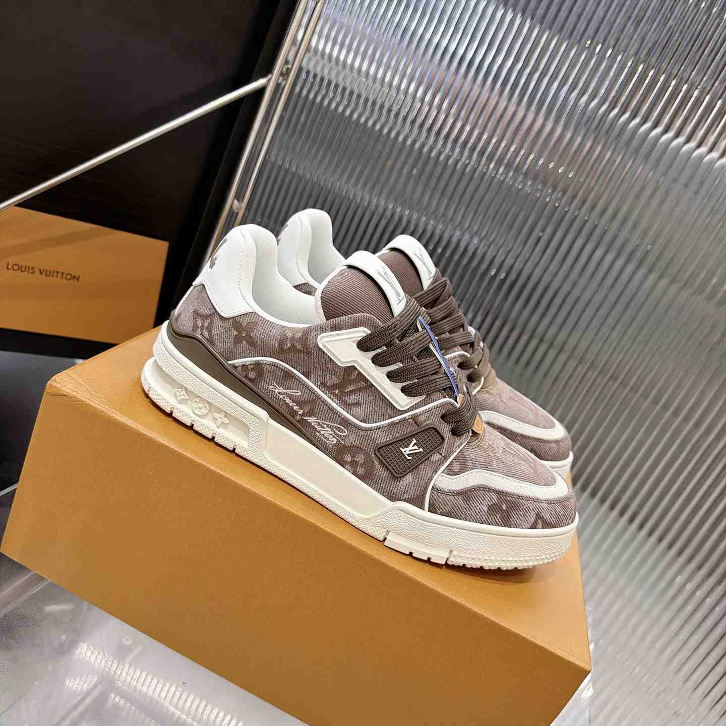 Louis Vuitton LV Trainer Sneaker 1AKBAL（upon uk size） - DesignerGu