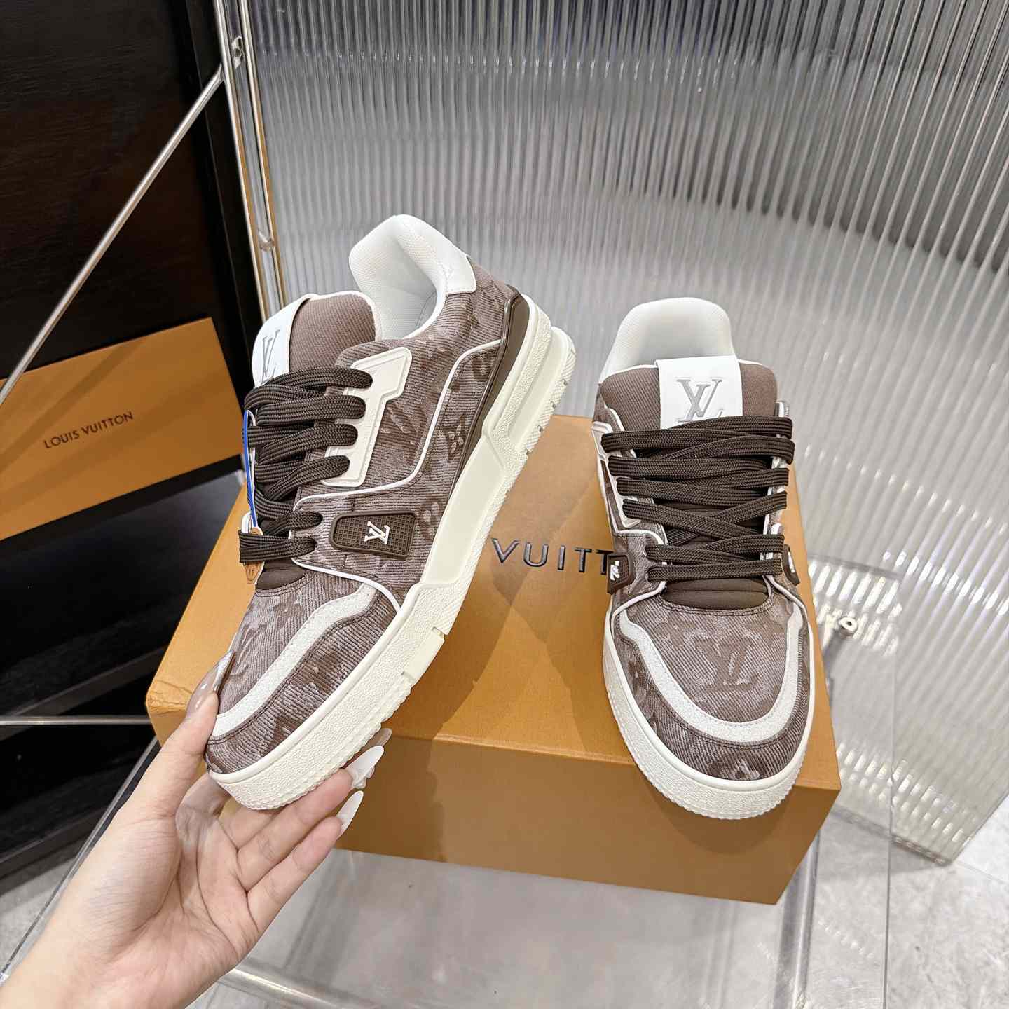 Louis Vuitton LV Trainer Sneaker 1AKBAL（upon uk size） - DesignerGu