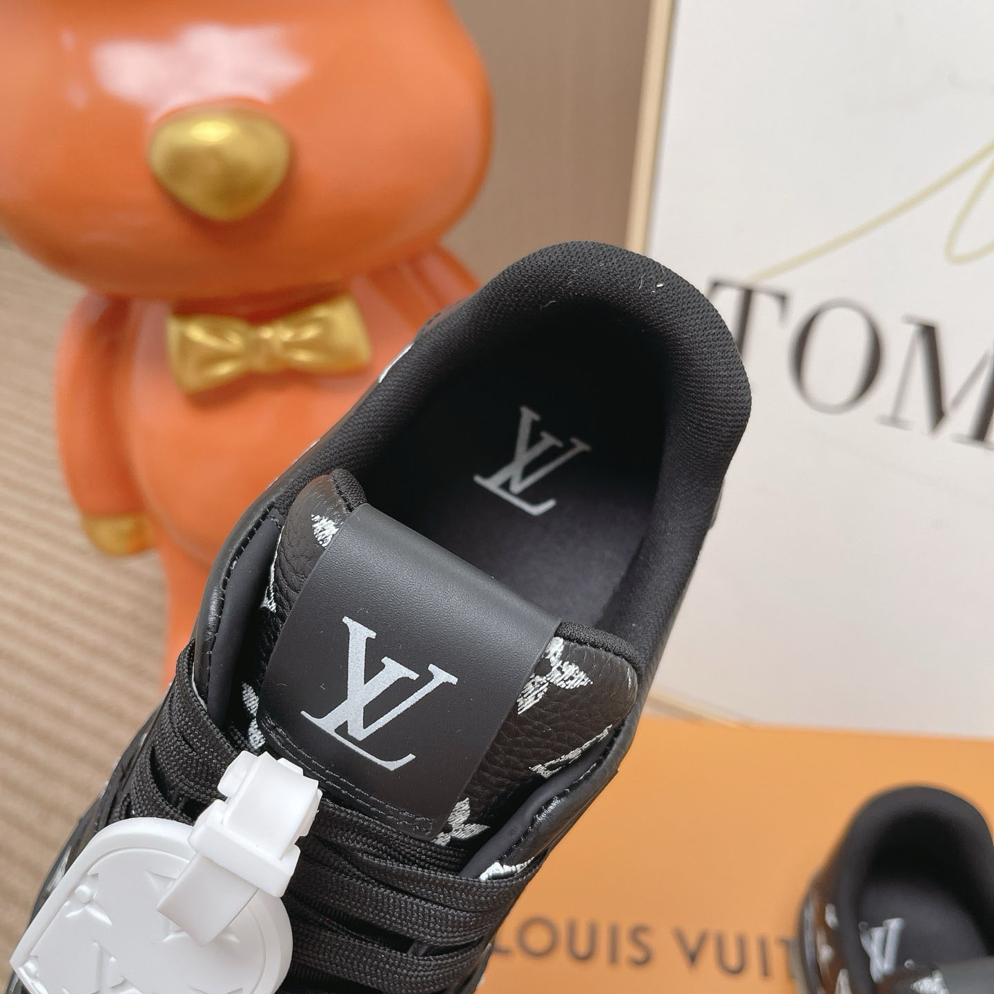 Louis Vuitton LV Trainer Sneaker 1AKRA0（upon uk size） - DesignerGu