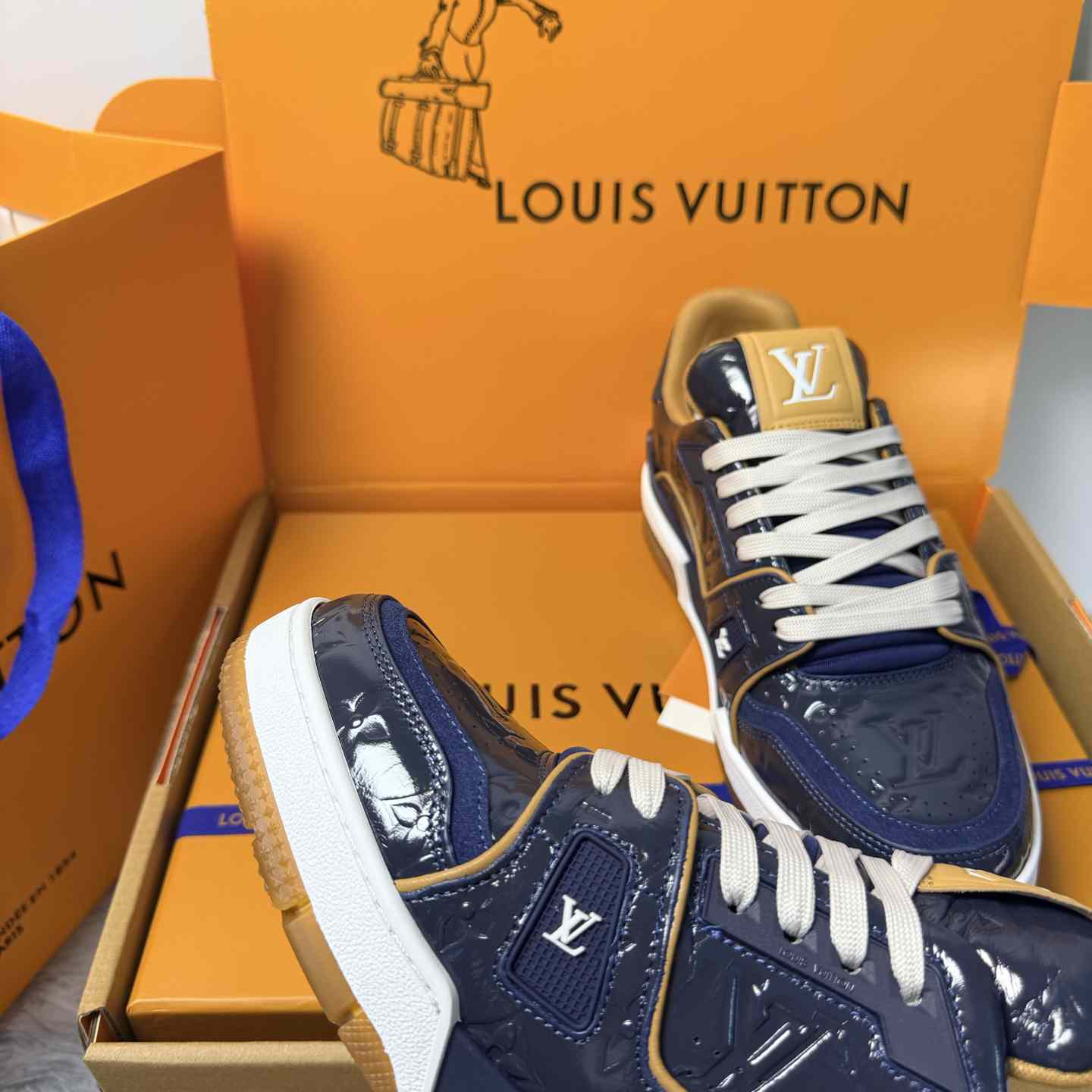Louis Vuitton LV Trainer Sneaker 1AKP8Y（upon uk size） - DesignerGu
