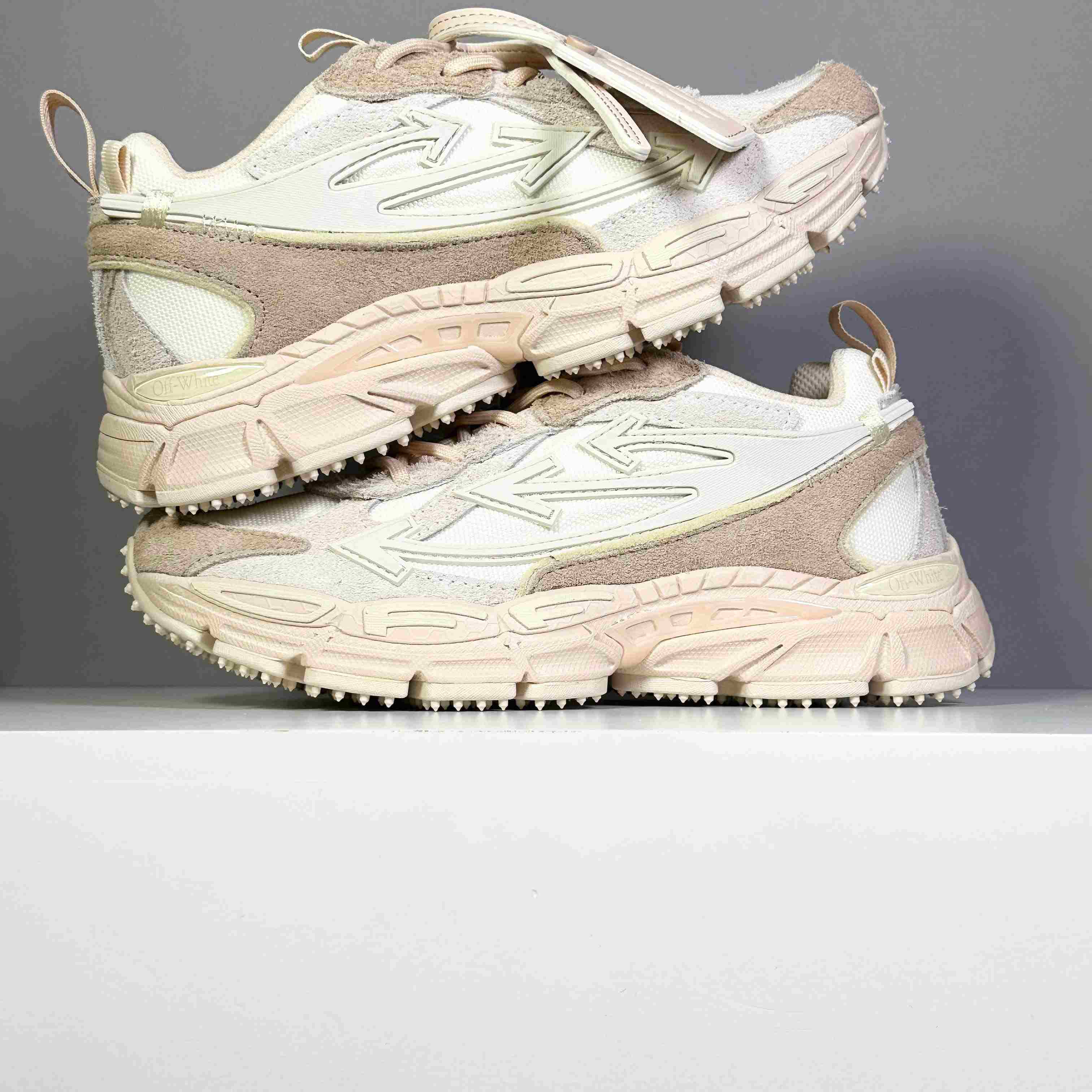 Off-White Suede Panelled Sneakers - DesignerGu