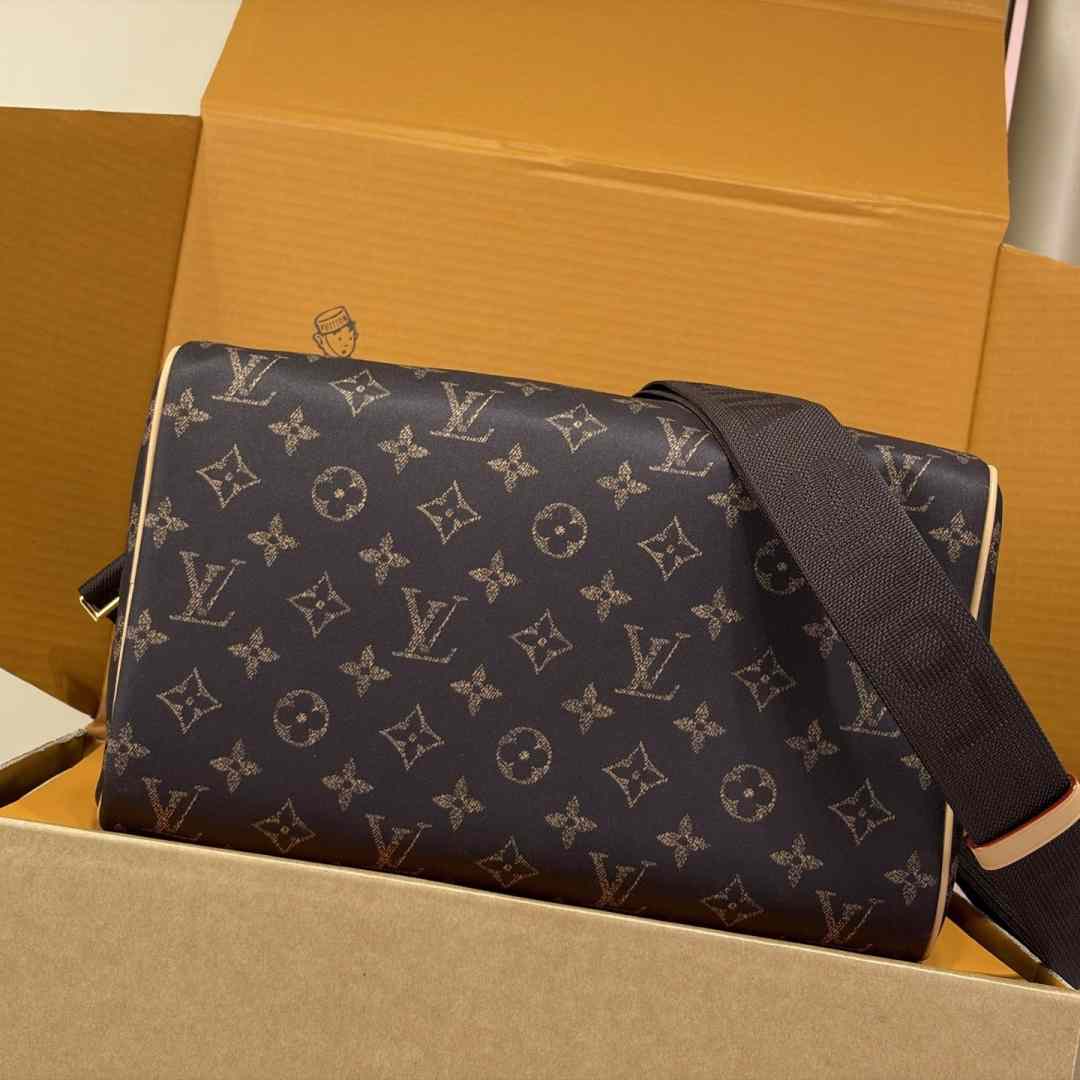 Louis Vuitton Speedy 30 Bandoulière Louis Vuitton Silk Tech M2A454 - DesignerGu