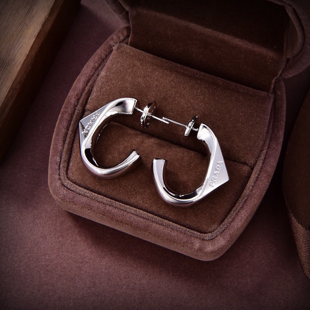 Prada Eternal Earrings - DesignerGu