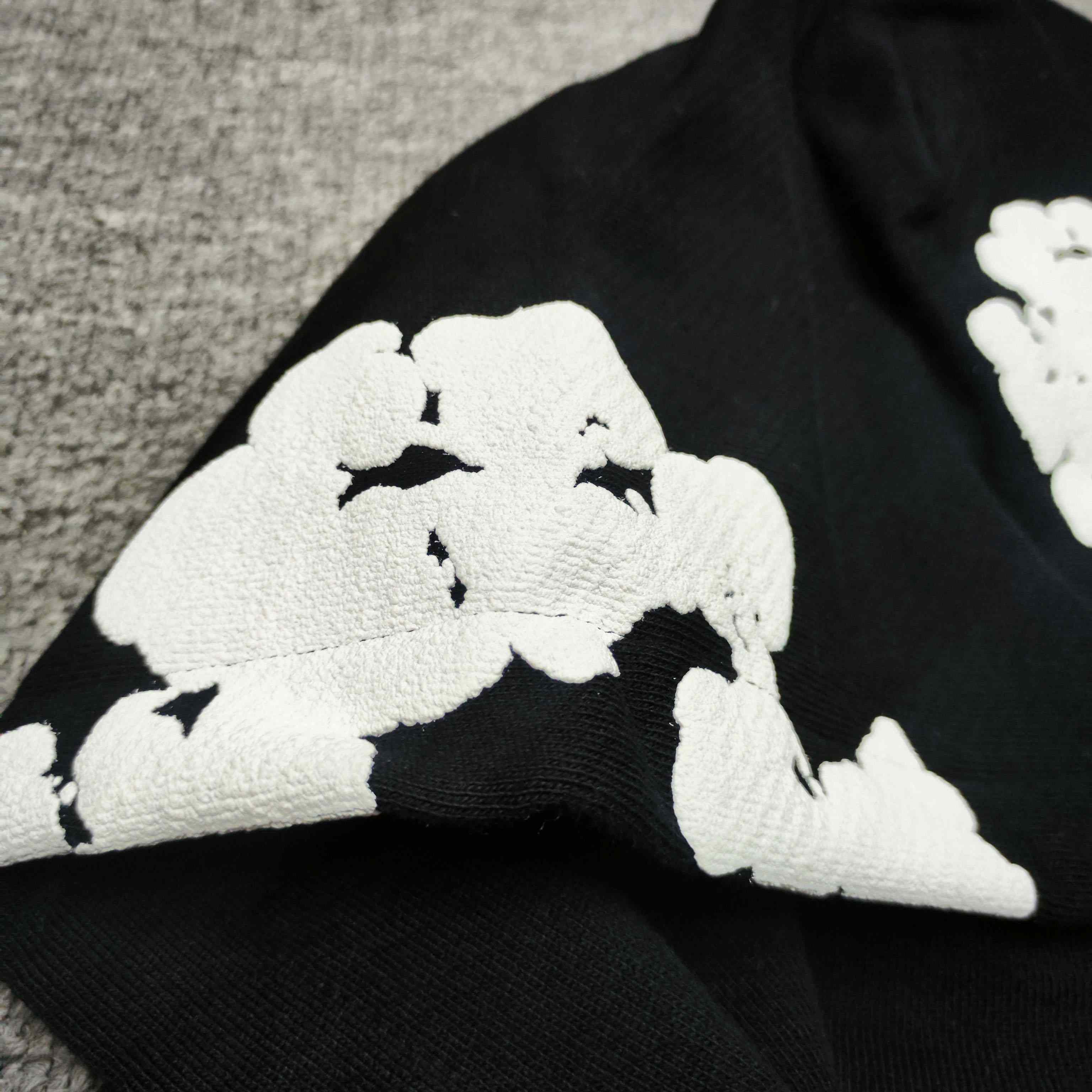 Denim Tears The Cotton Wreath Sweatshirt - DesignerGu