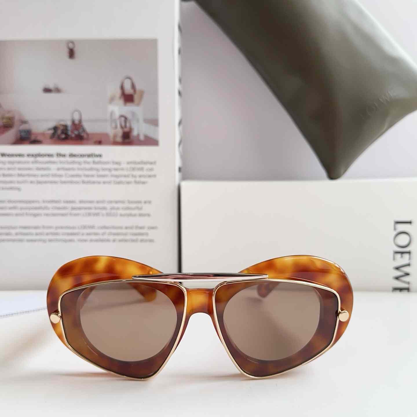 Loewe LW40120I Sunglasses   - DesignerGu
