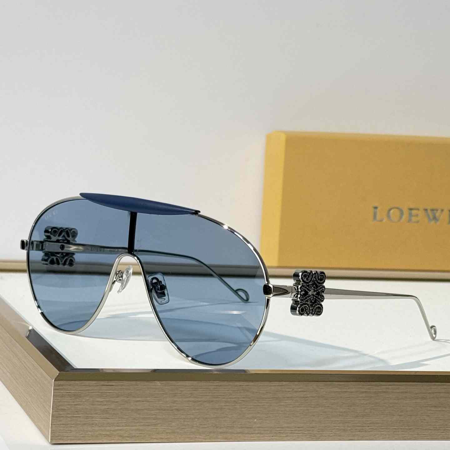 Loewe LW1746LS Sunglasses - DesignerGu