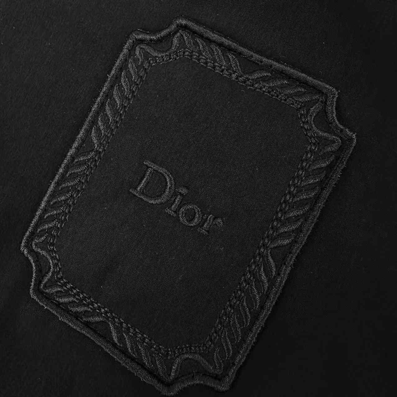 Dior Zipped Shirt With Dior Médaillon Patch - DesignerGu