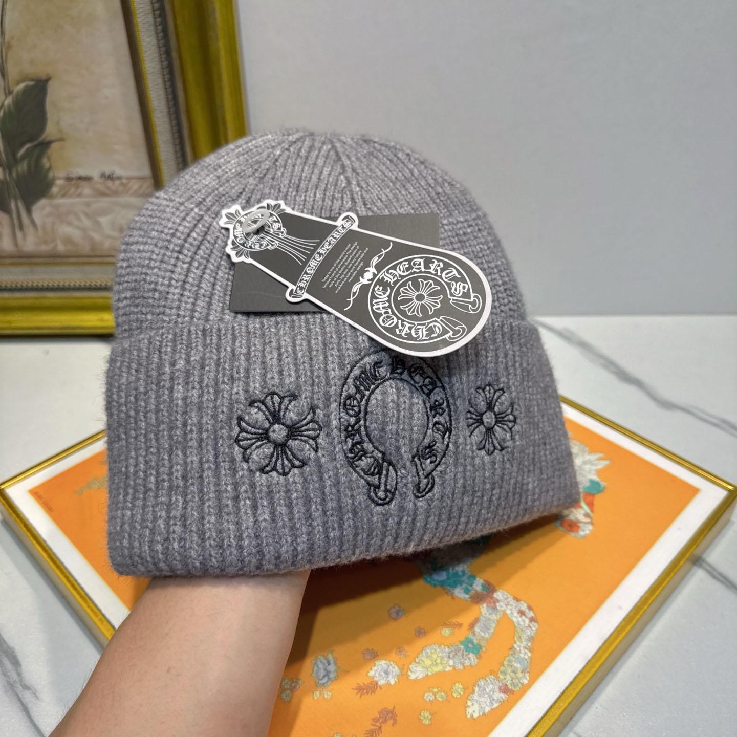 Chrome Hearts Horseshoe Beanie - DesignerGu