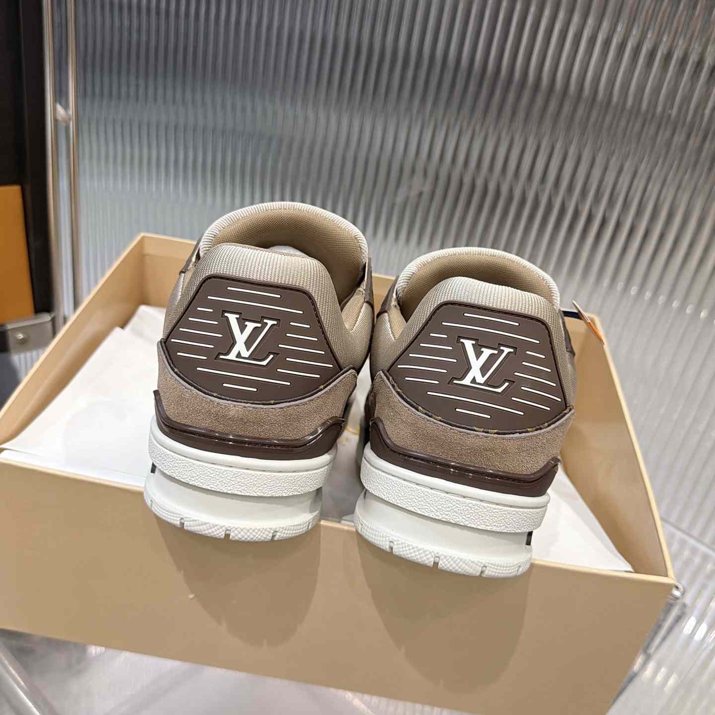 Louis Vuitton LV Trainer Sneaker 1AKB6R（upon uk size） - DesignerGu