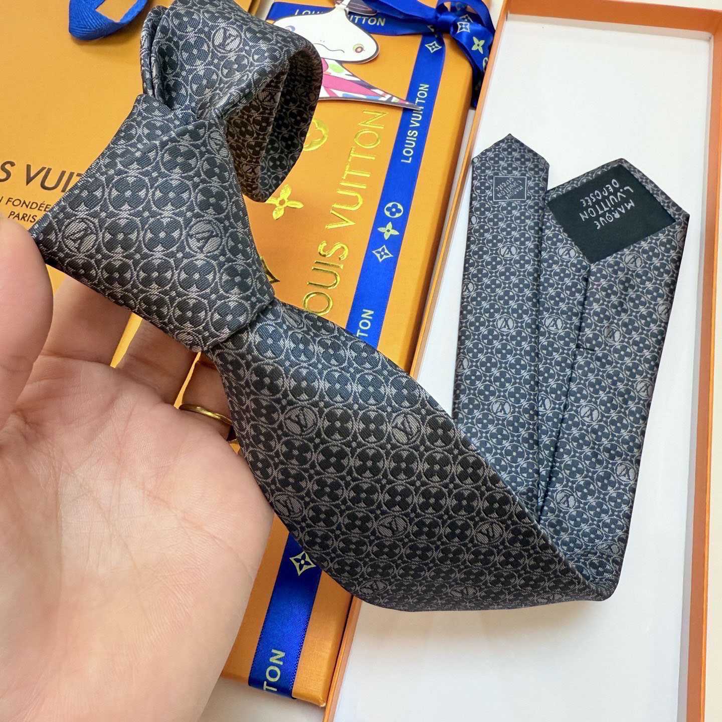 Louis Vuitton Monogram Flower Tie M96908 - DesignerGu