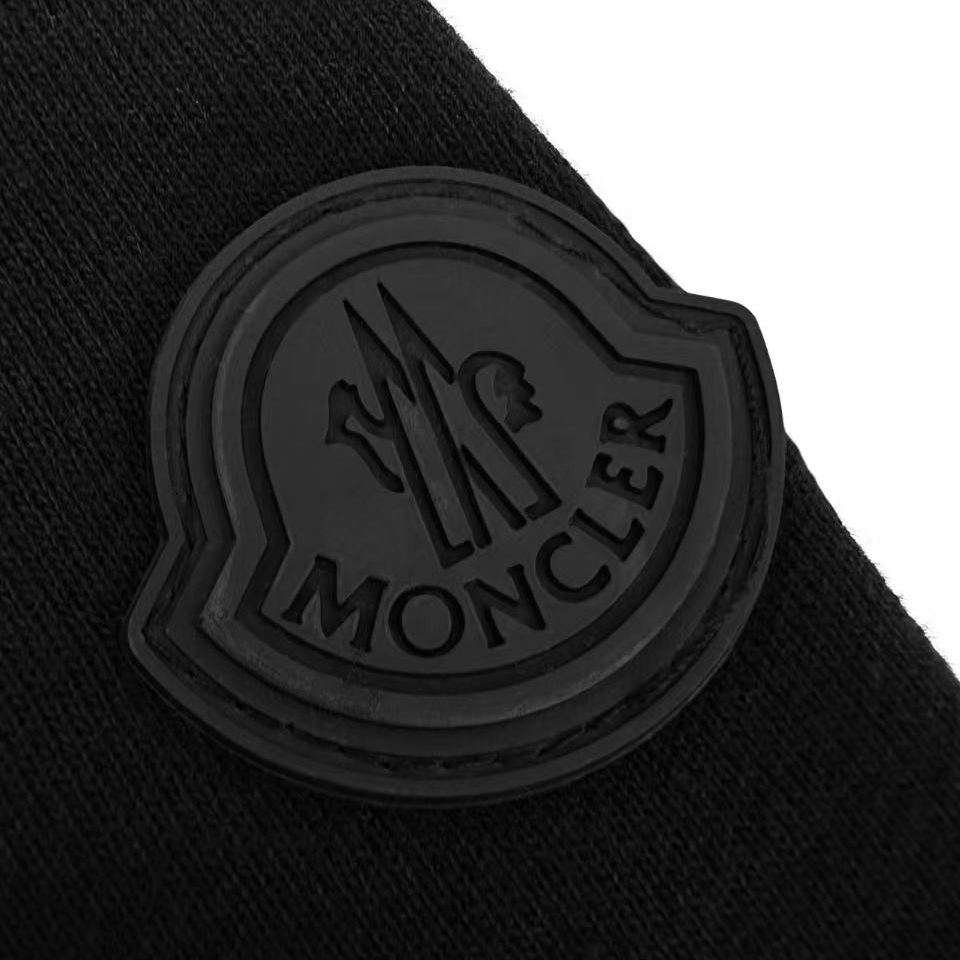 Moncler Logo-Patch Chest-Pocket Sweater - DesignerGu