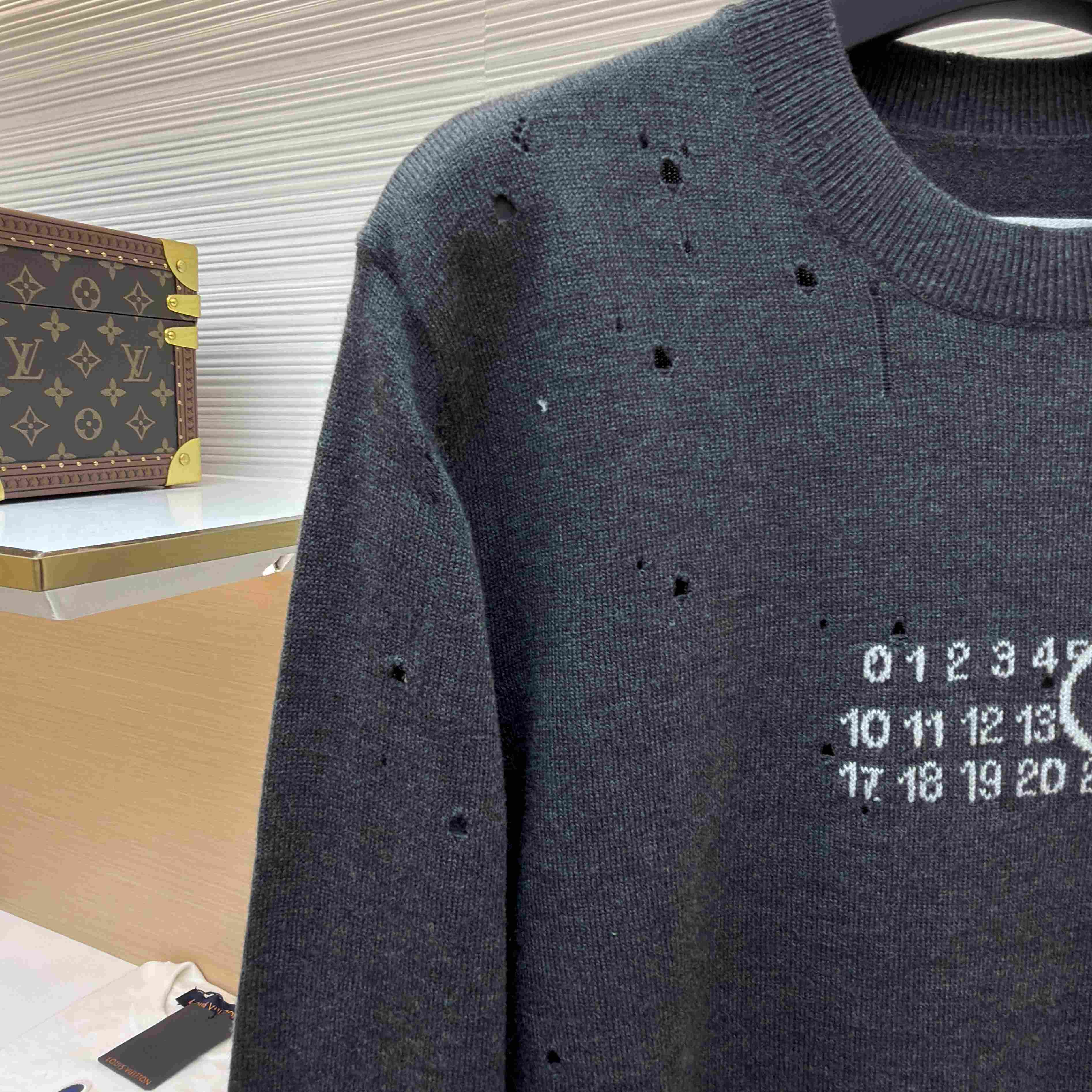 MM6 Maison Margiela Numbers-motif Sweater - DesignerGu
