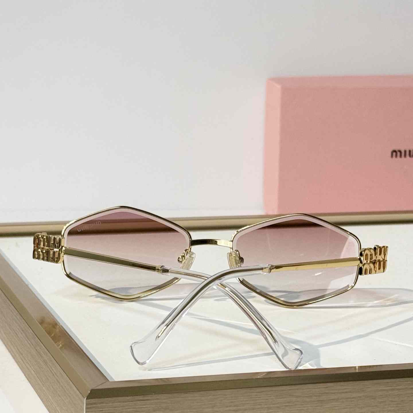 Miu Miu MU 504ZS Sunglasses - DesignerGu