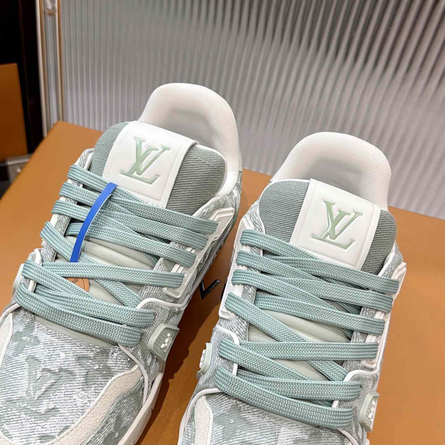 Louis Vuitton LV Trainer Sneaker 1AK7OI（upon uk size） - DesignerGu