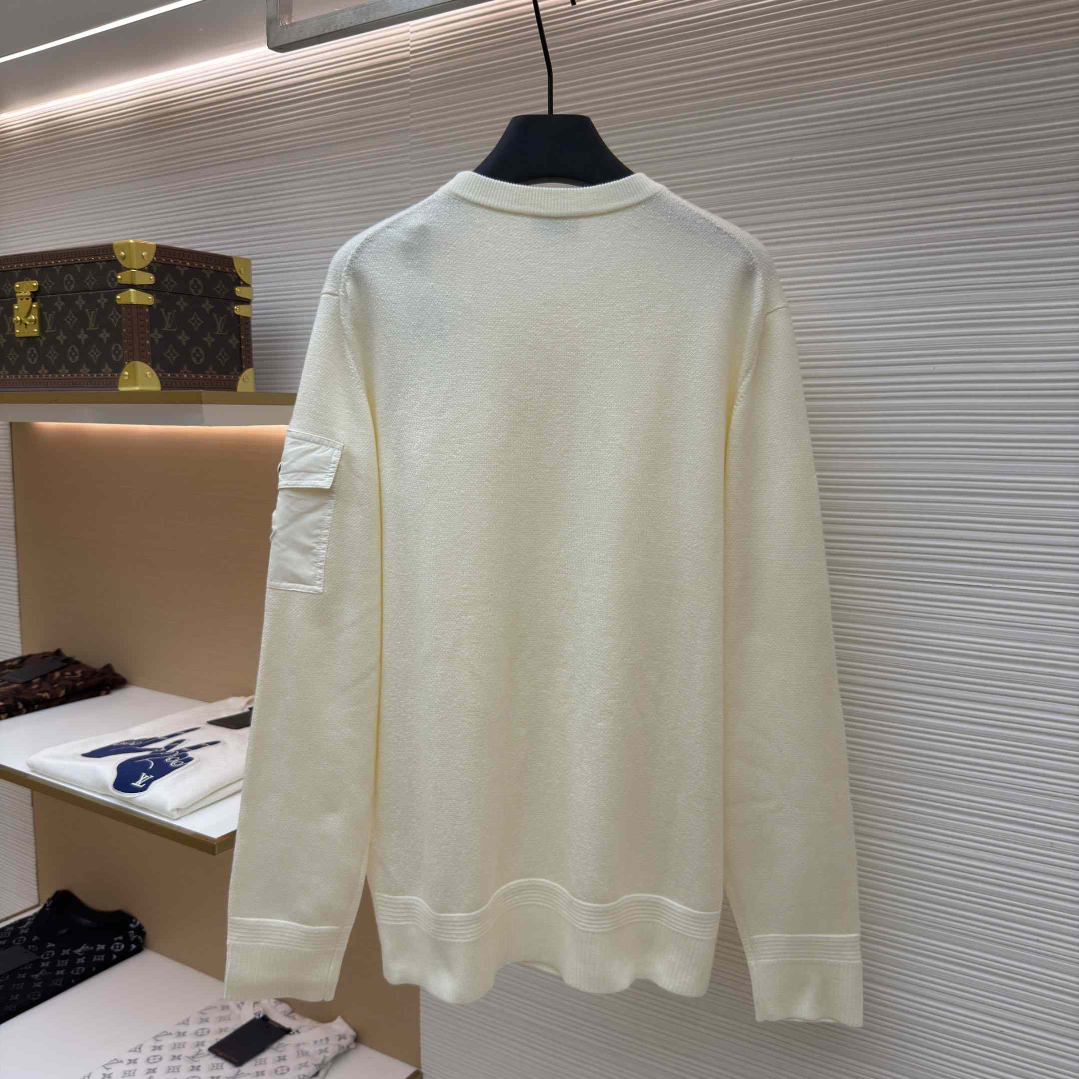 Moncler Wool Sweater - DesignerGu