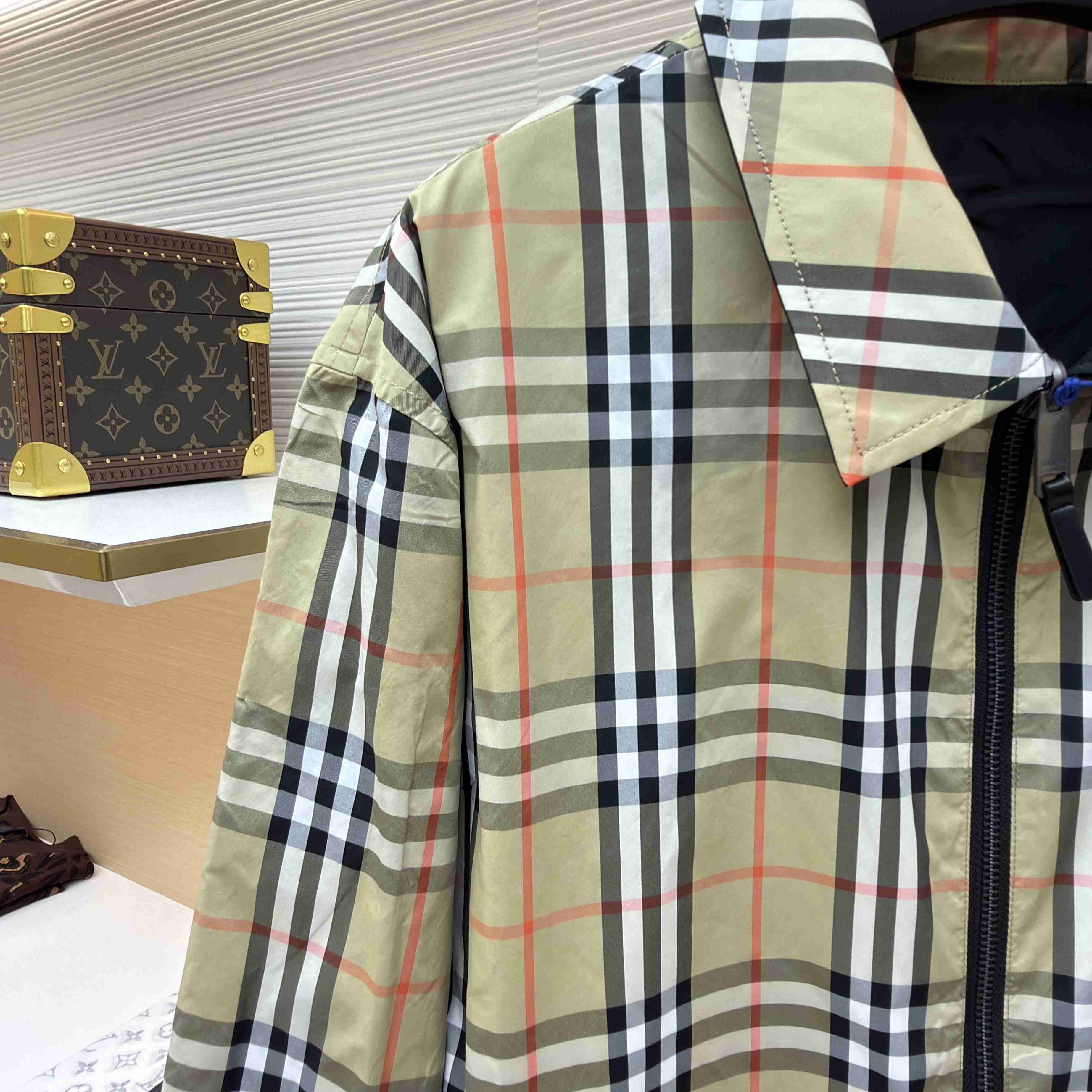 Burberry Reversible Nylon Bloomsbury Harrington Jacket - DesignerGu
