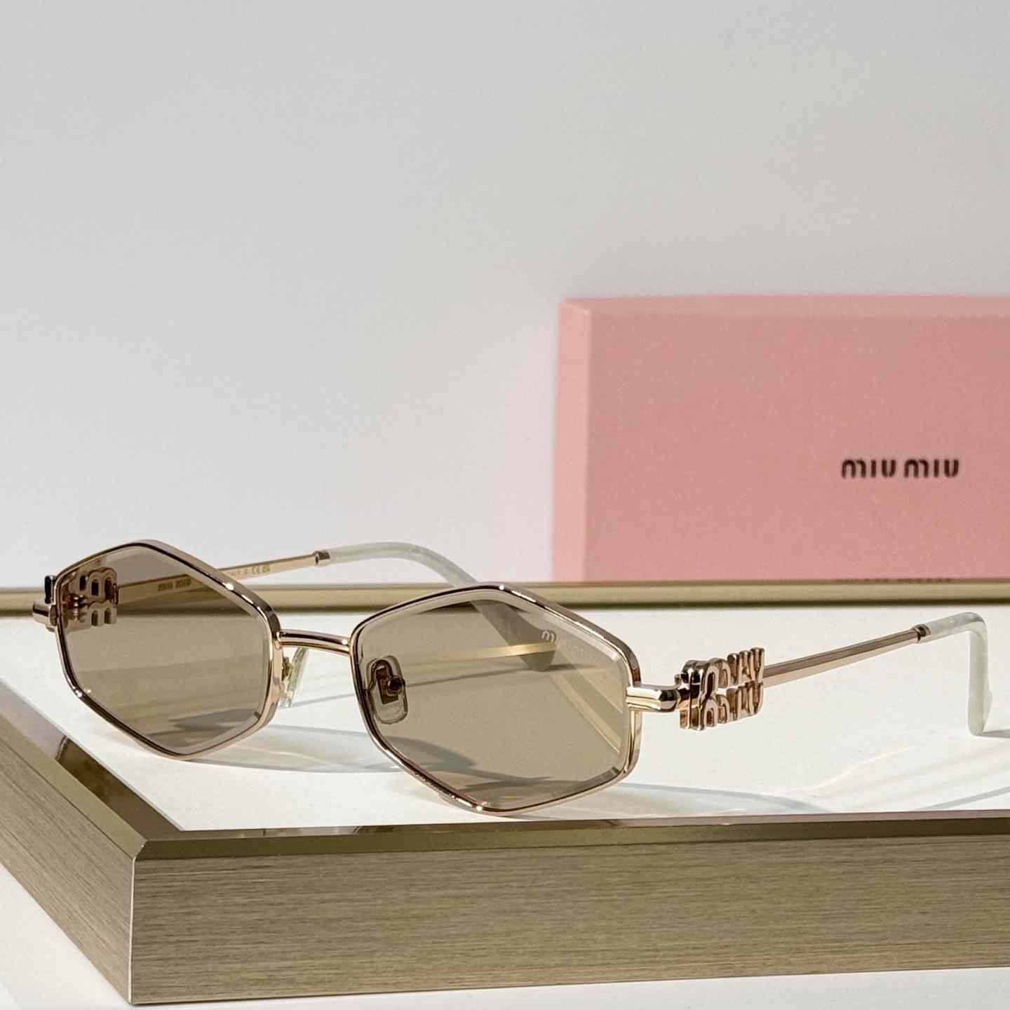 Miu Miu MU 504ZS Sunglasses - DesignerGu
