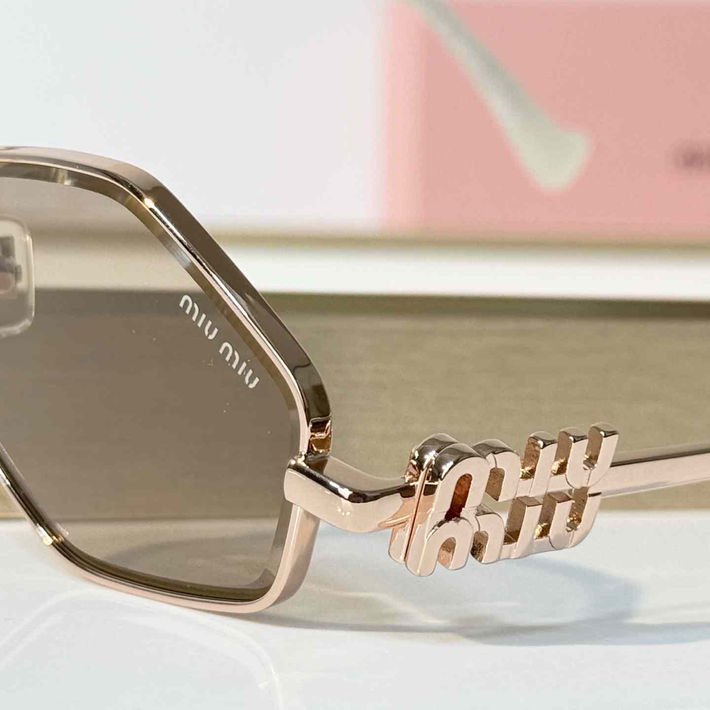 Miu Miu MU 504ZS Sunglasses - DesignerGu