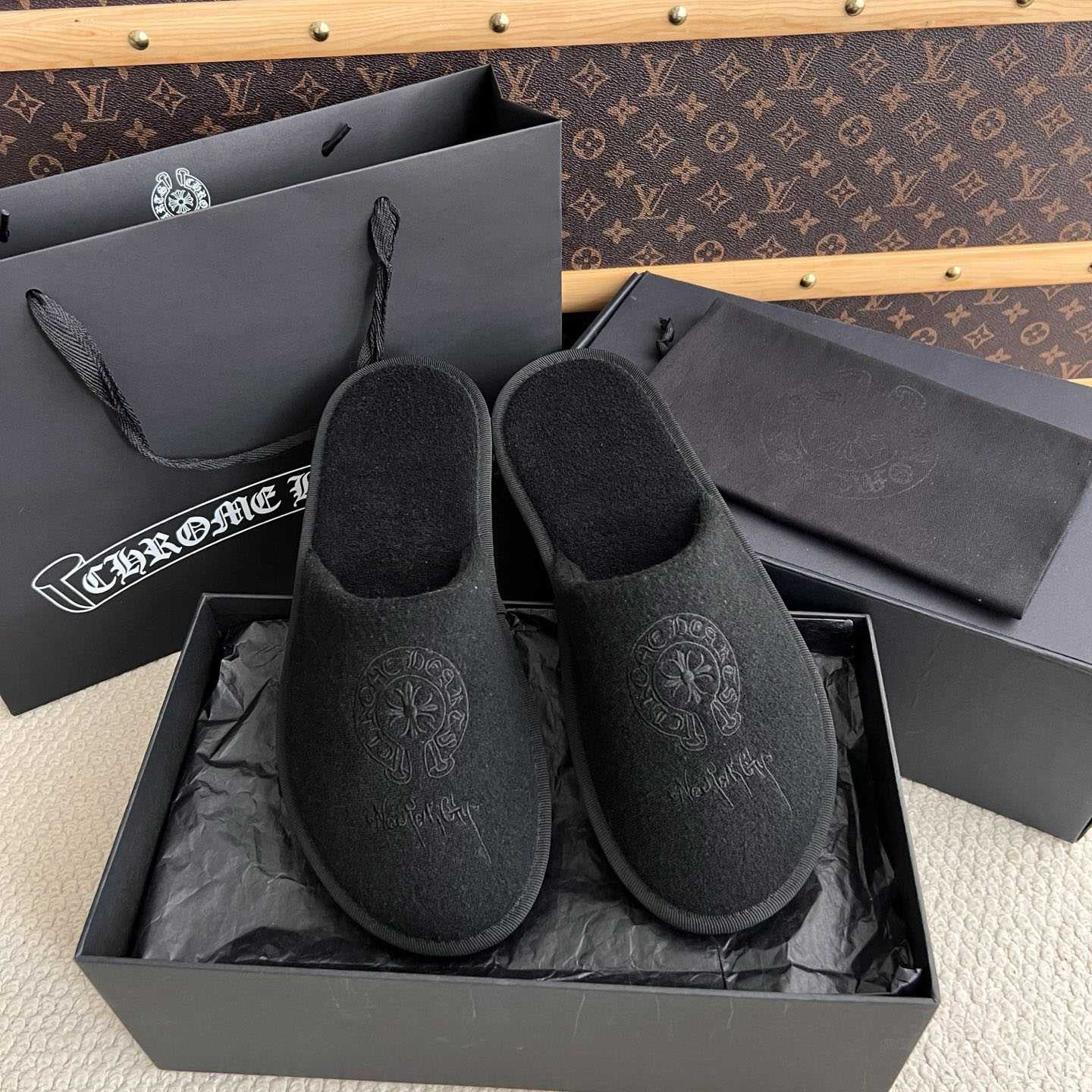 Chrome Hearts Malibu Hotel Slippers  - DesignerGu