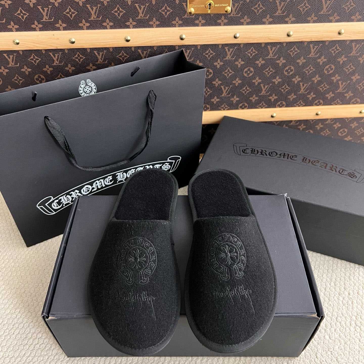 Chrome Hearts Malibu Hotel Slippers  - DesignerGu