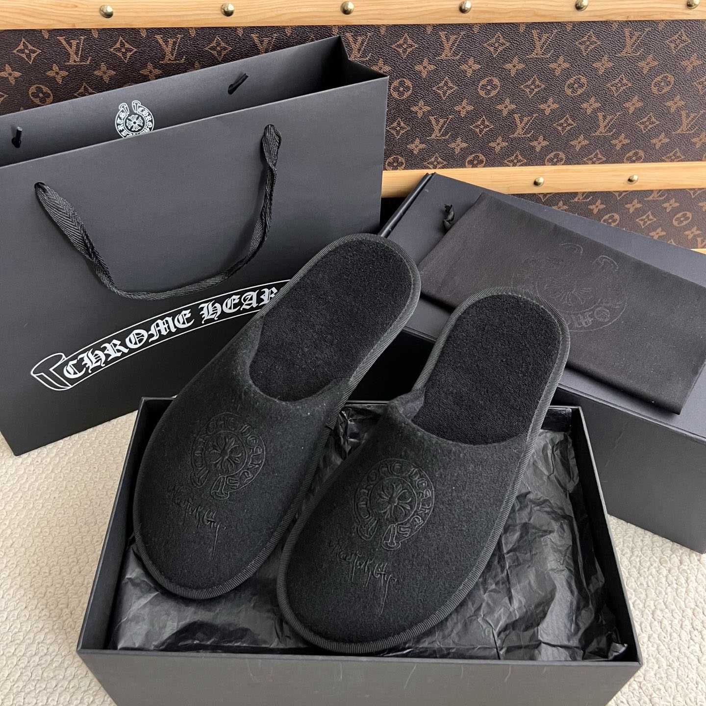 Chrome Hearts Malibu Hotel Slippers  - DesignerGu