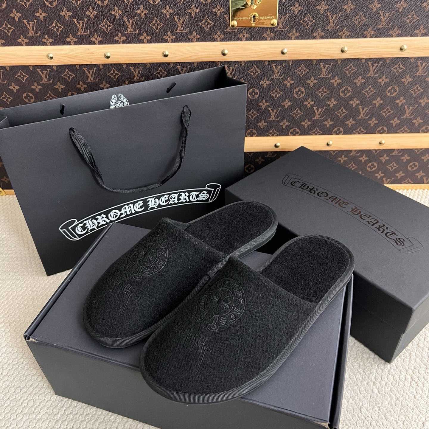 Chrome Hearts Malibu Hotel Slippers  - DesignerGu