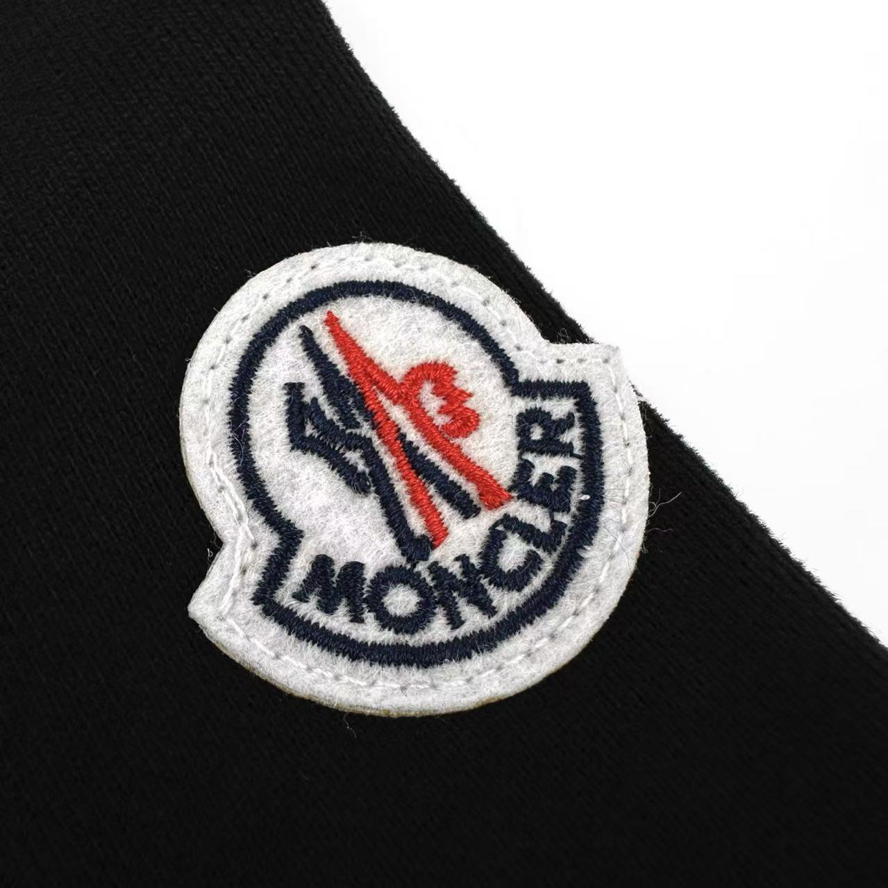 Moncler  Logo Cotton Sweatshirt - DesignerGu