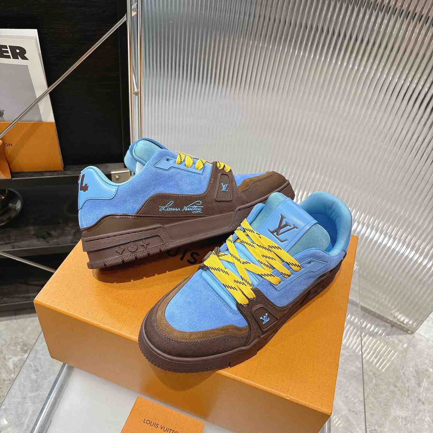 Louis Vuitton LV Trainer Sneaker 1AJ393  (upon uk size） - DesignerGu