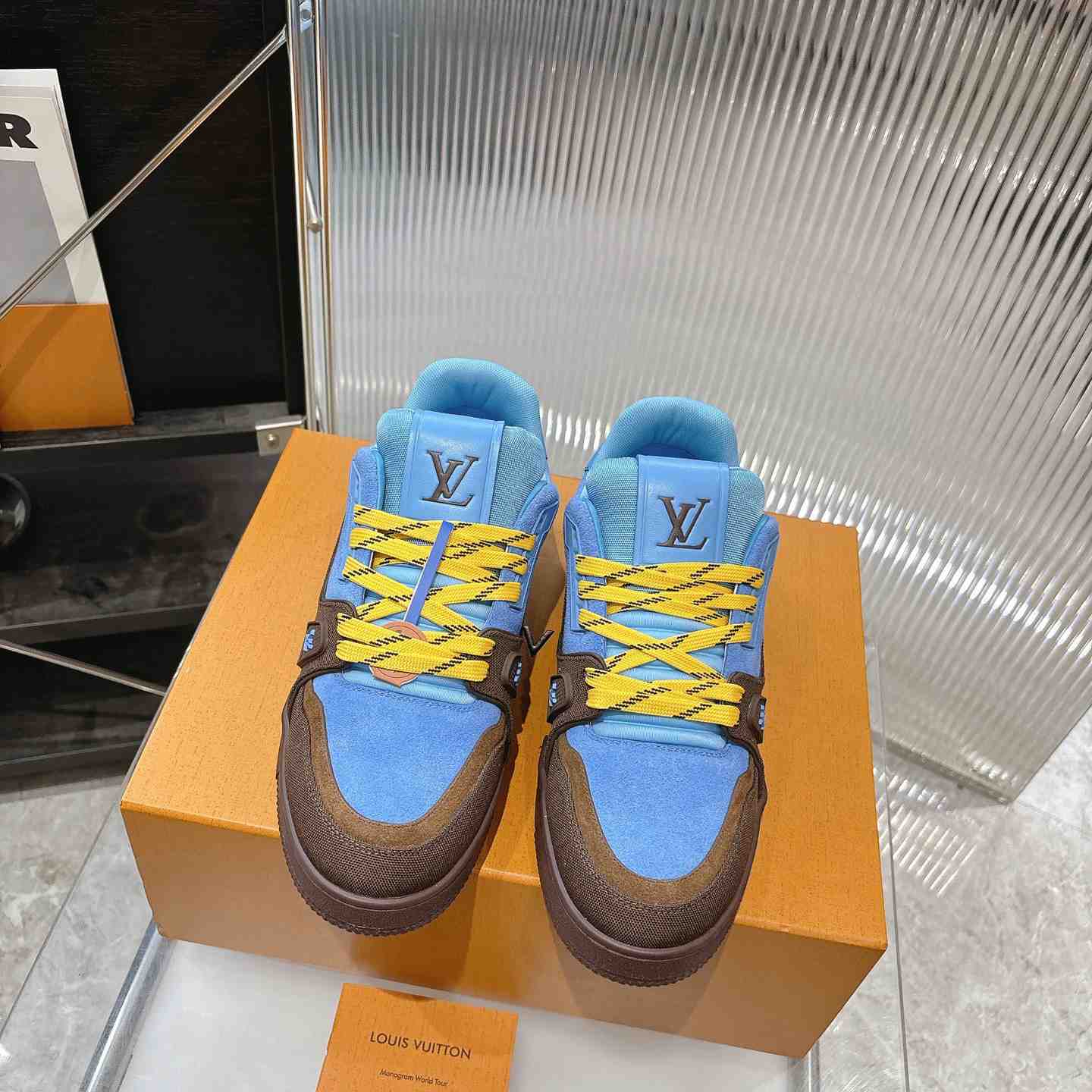Louis Vuitton LV Trainer Sneaker 1AJ393  (upon uk size） - DesignerGu