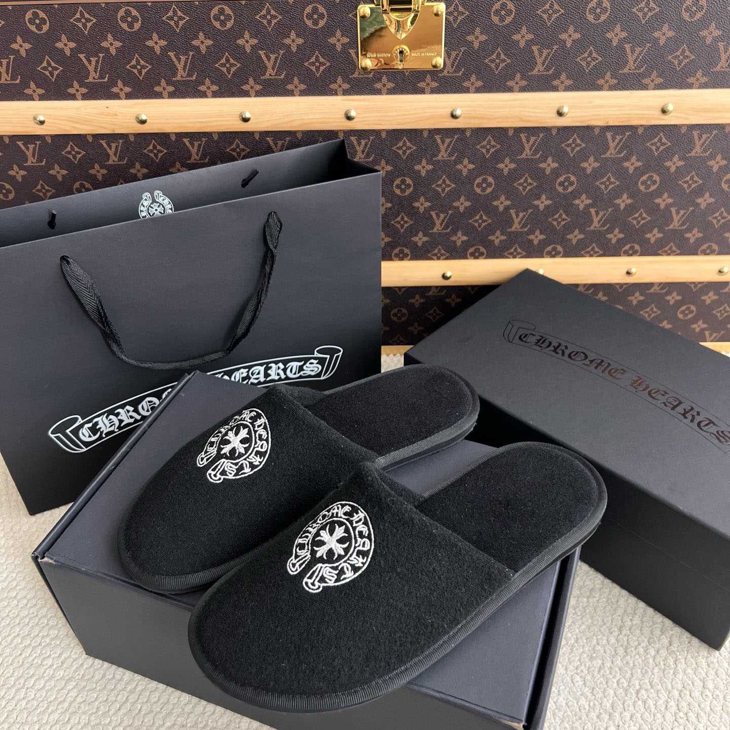 Chrome Hearts Malibu Hotel Slippers  - DesignerGu