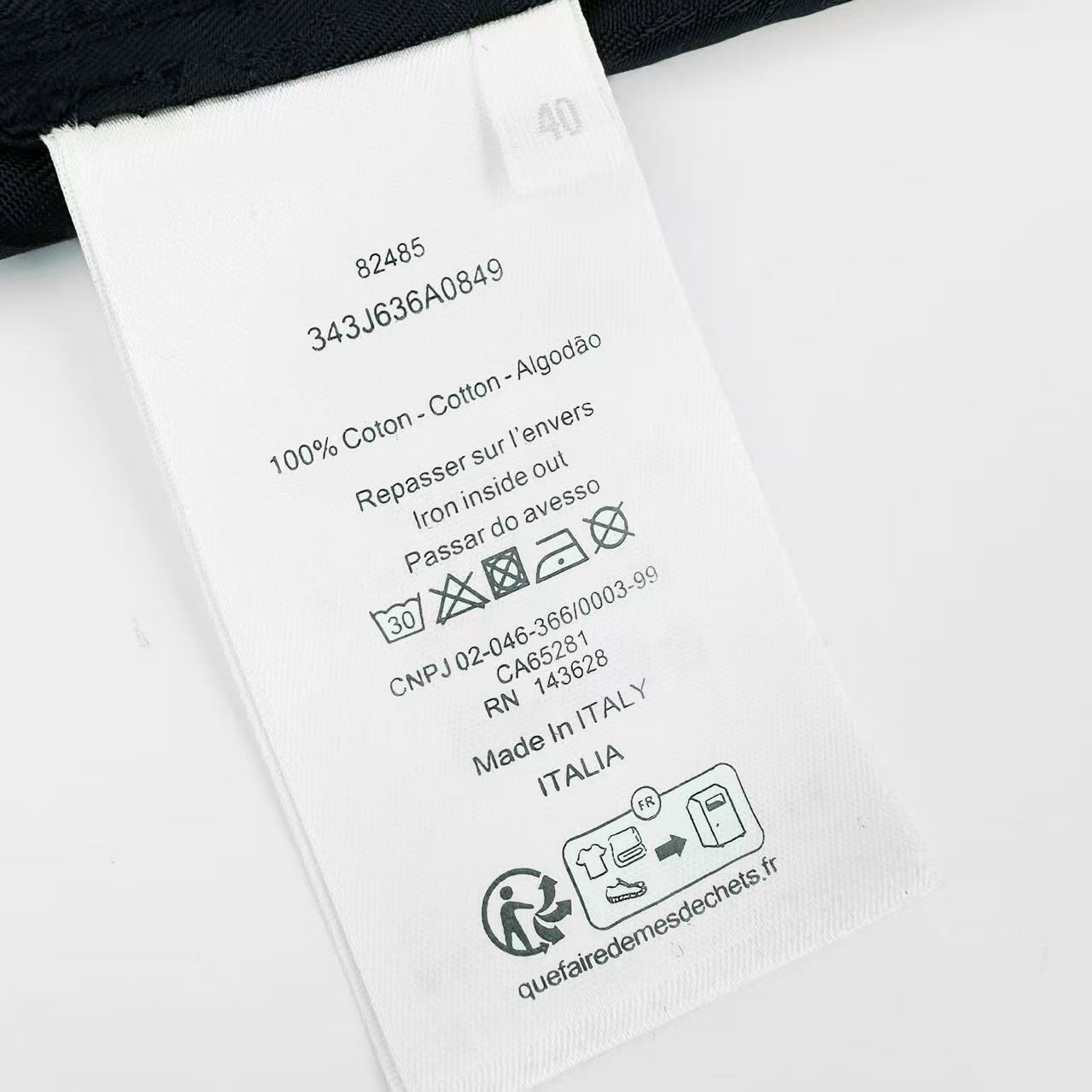 Dior Zipped Cropped Jacket - DesignerGu