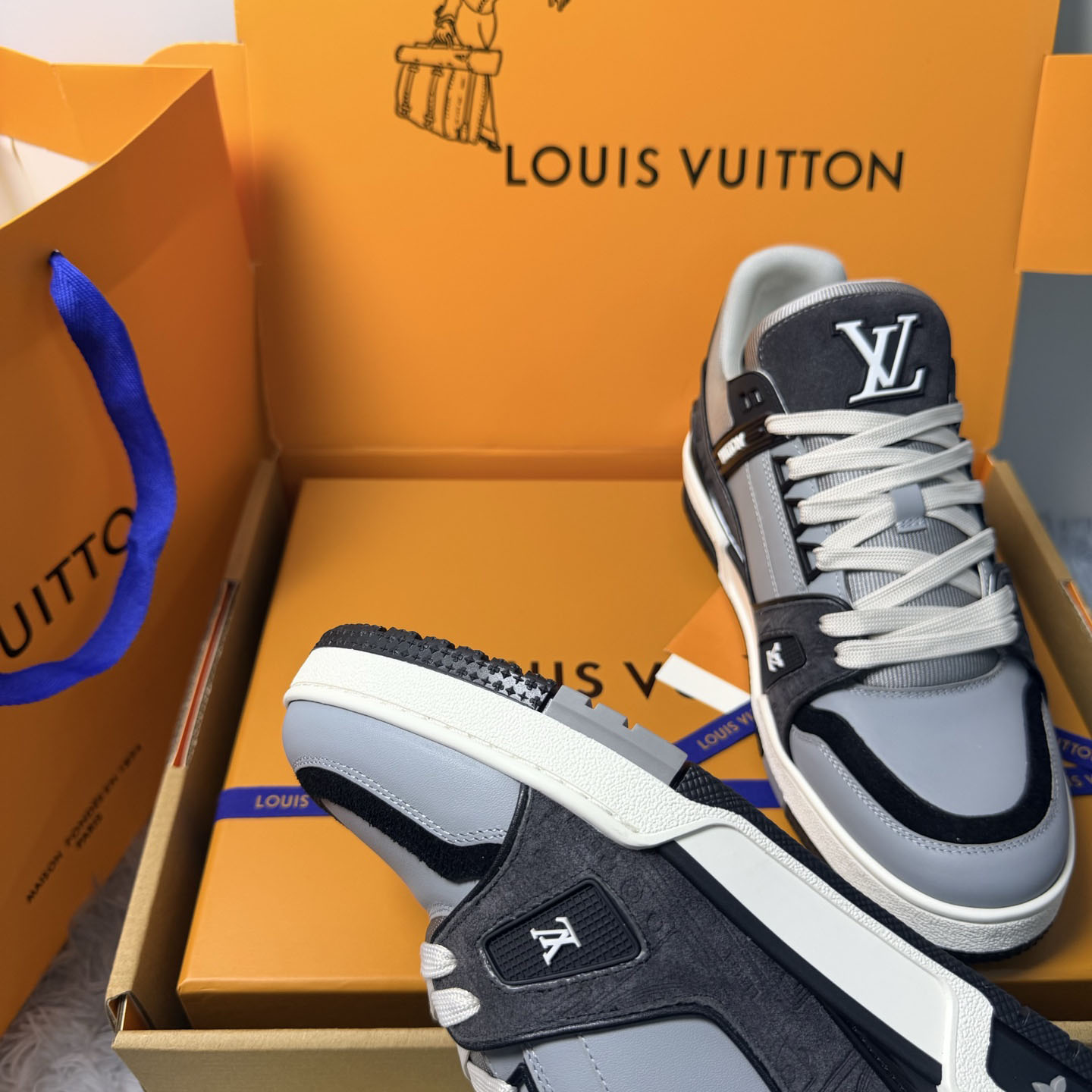 Louis Vuitton LV Trainer Sneaker 1AKP7S（upon uk size） - DesignerGu