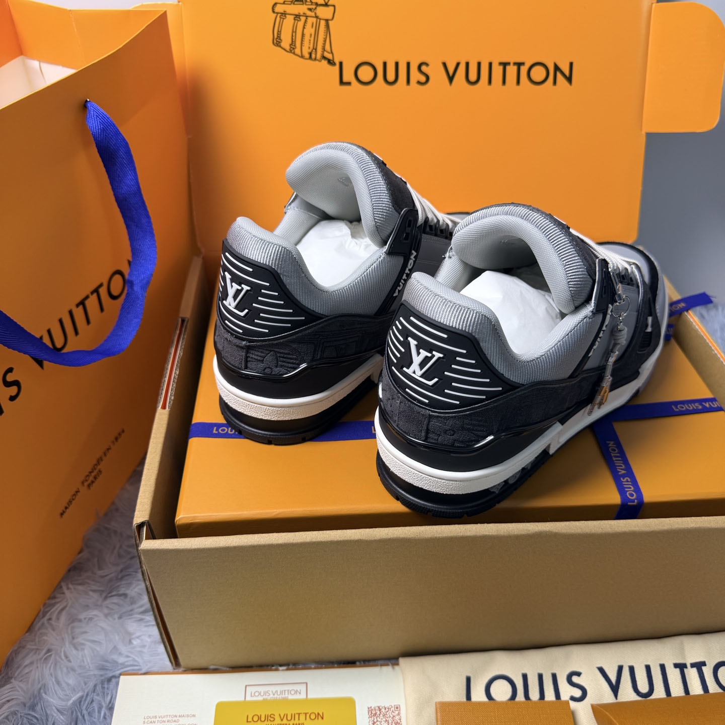 Louis Vuitton LV Trainer Sneaker 1AKP7S（upon uk size） - DesignerGu