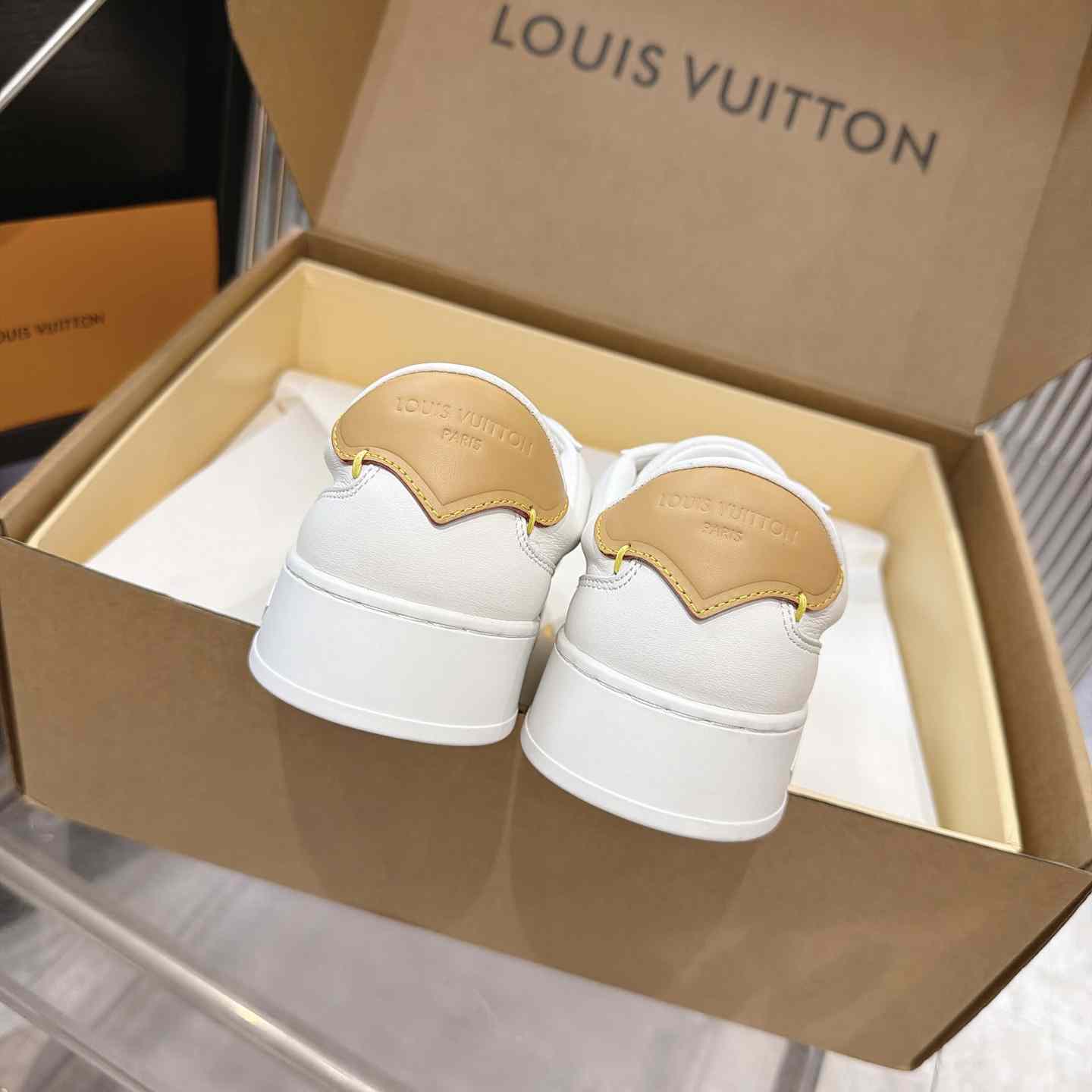Louis Vuitton LV Flash Sneaker 1AJA24  (upon uk size) - DesignerGu