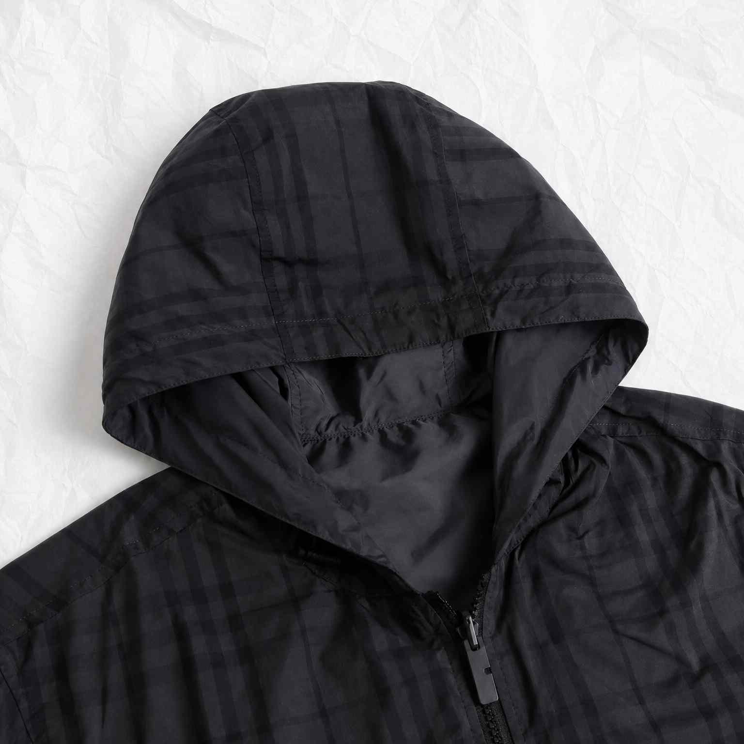 Burberry Reversible Check Newport Hooded Jacket - DesignerGu