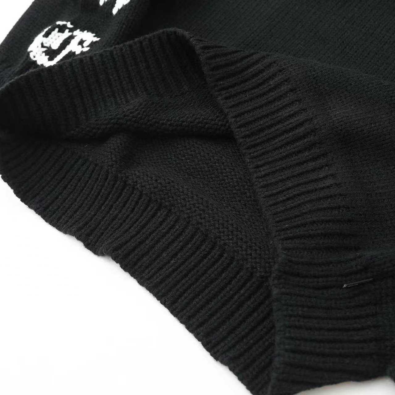 Supreme Old English Sleeves Sweater 'Black' - DesignerGu