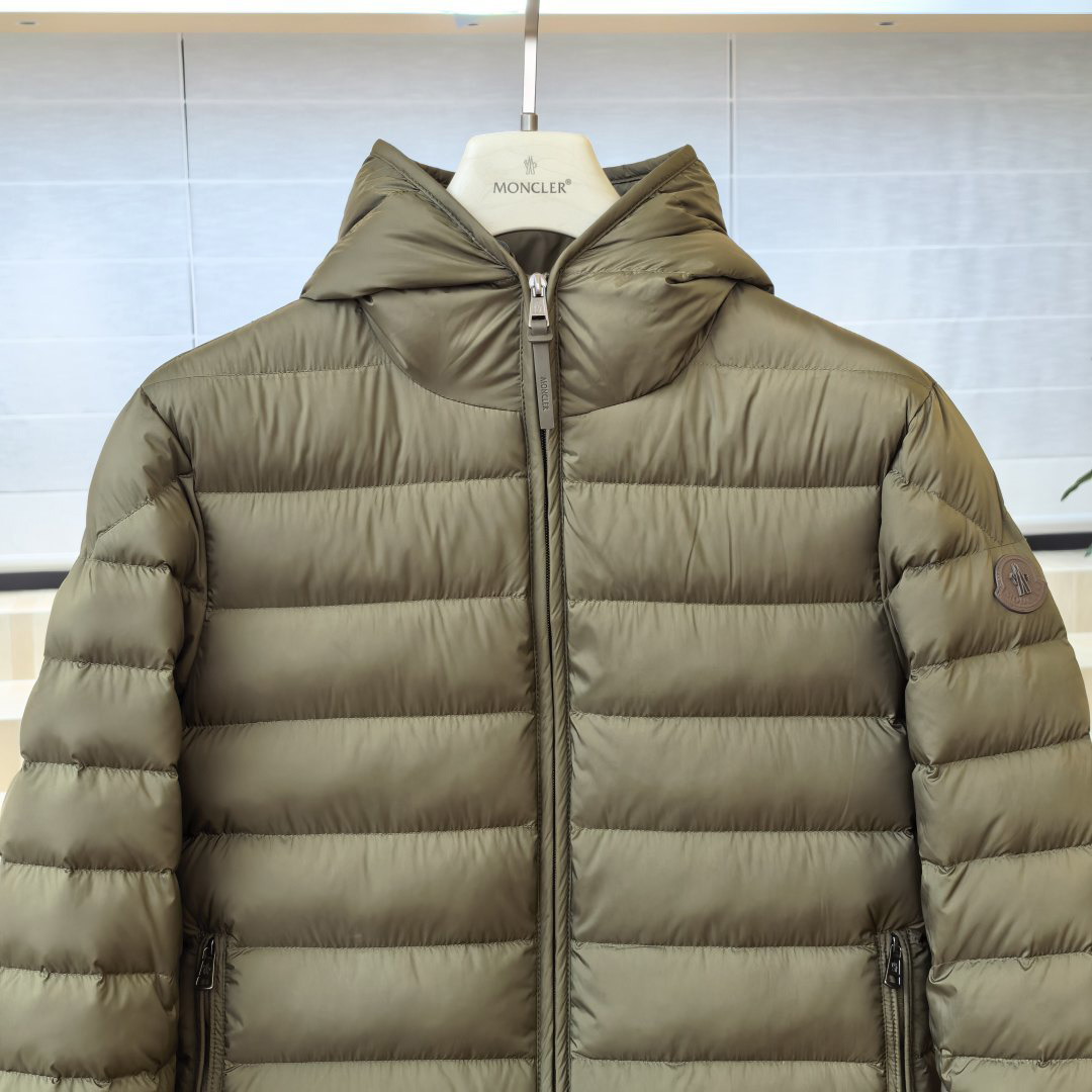 Moncler Solienn Hooded Short Down Jacket - DesignerGu