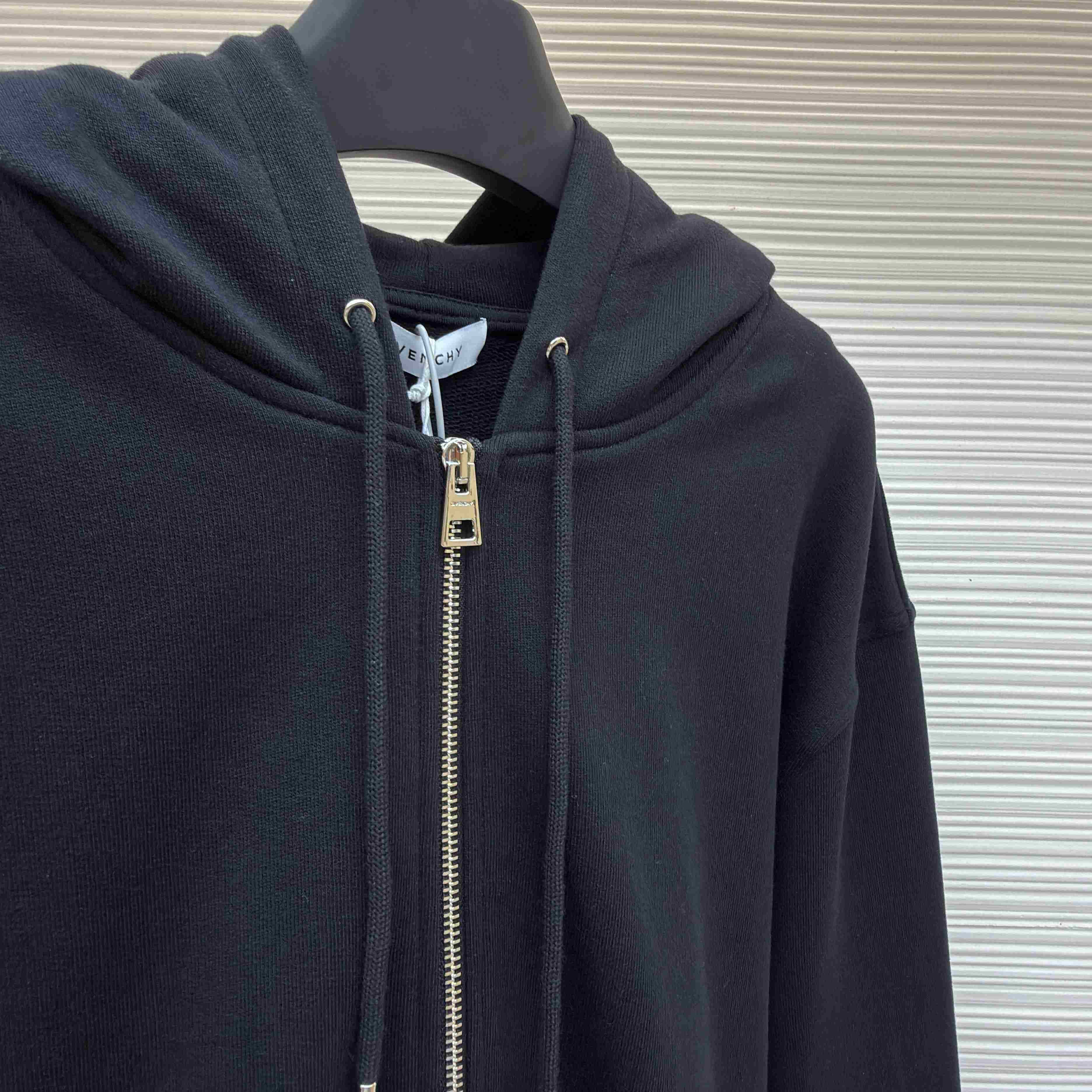 Givenchy Zipped Hoodie - DesignerGu