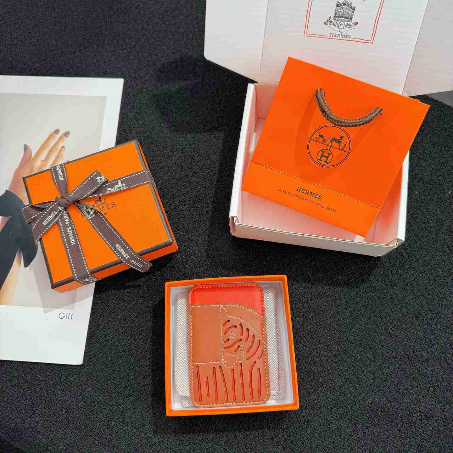 Hermes  "Zebra" MagSafe Card Holder  - DesignerGu