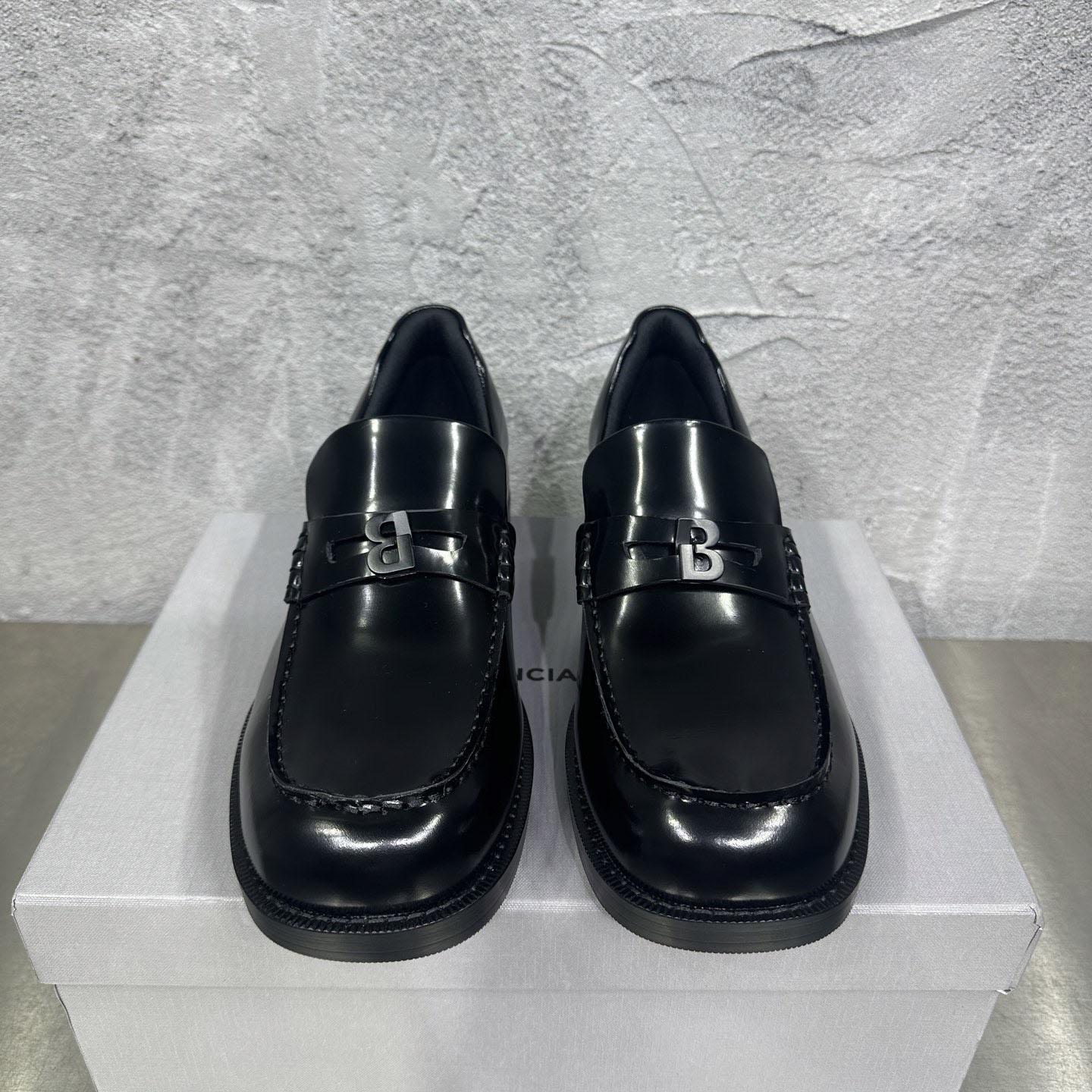Balenciaga Comfy Loafer In Black - DesignerGu