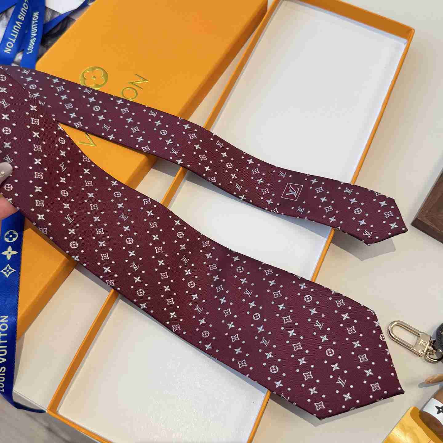 Louis Vuitton Stormy Monogram Tie M97837 - DesignerGu