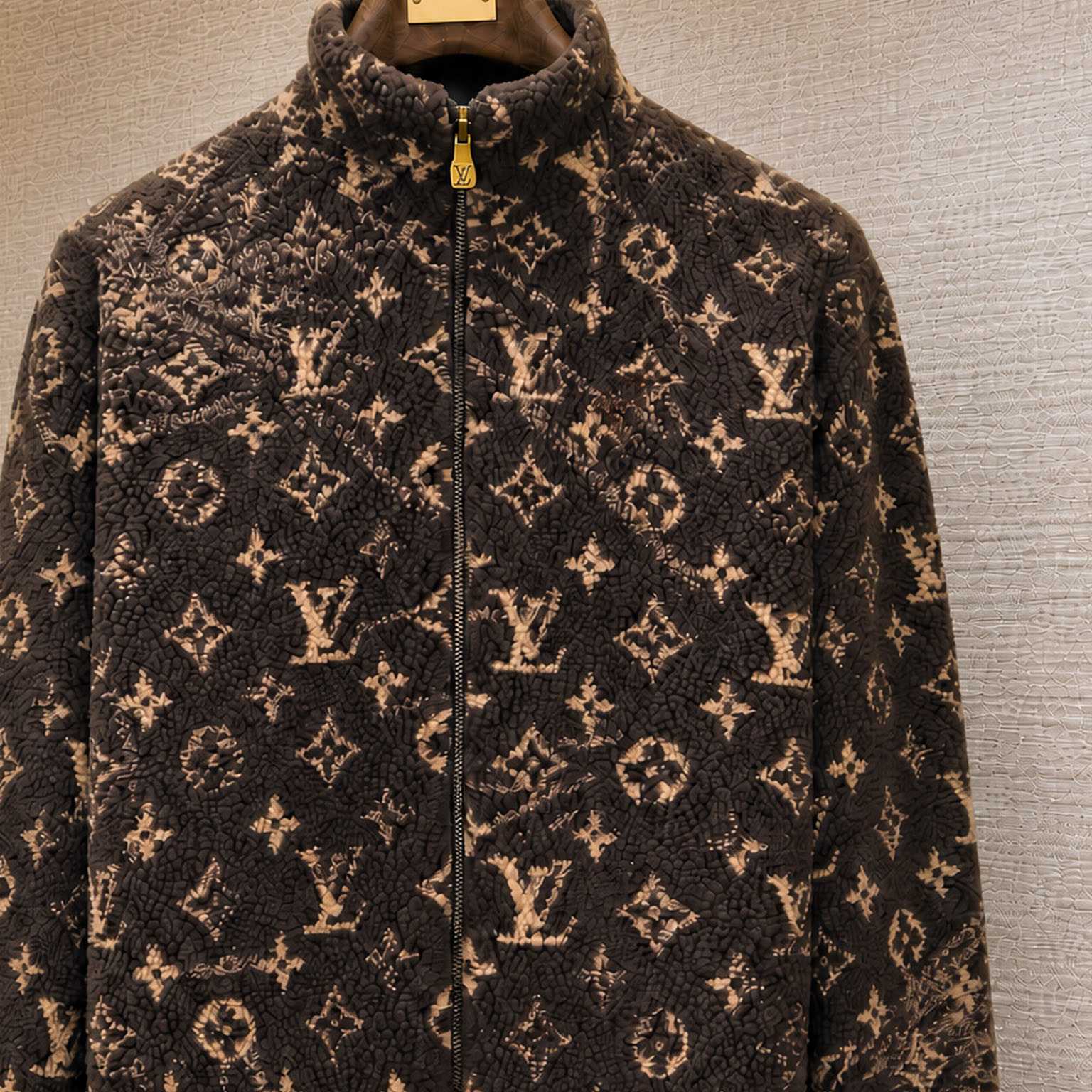 Louis Vuitton Monogram Reversible Fleece Blouson 1AKM2T - DesignerGu